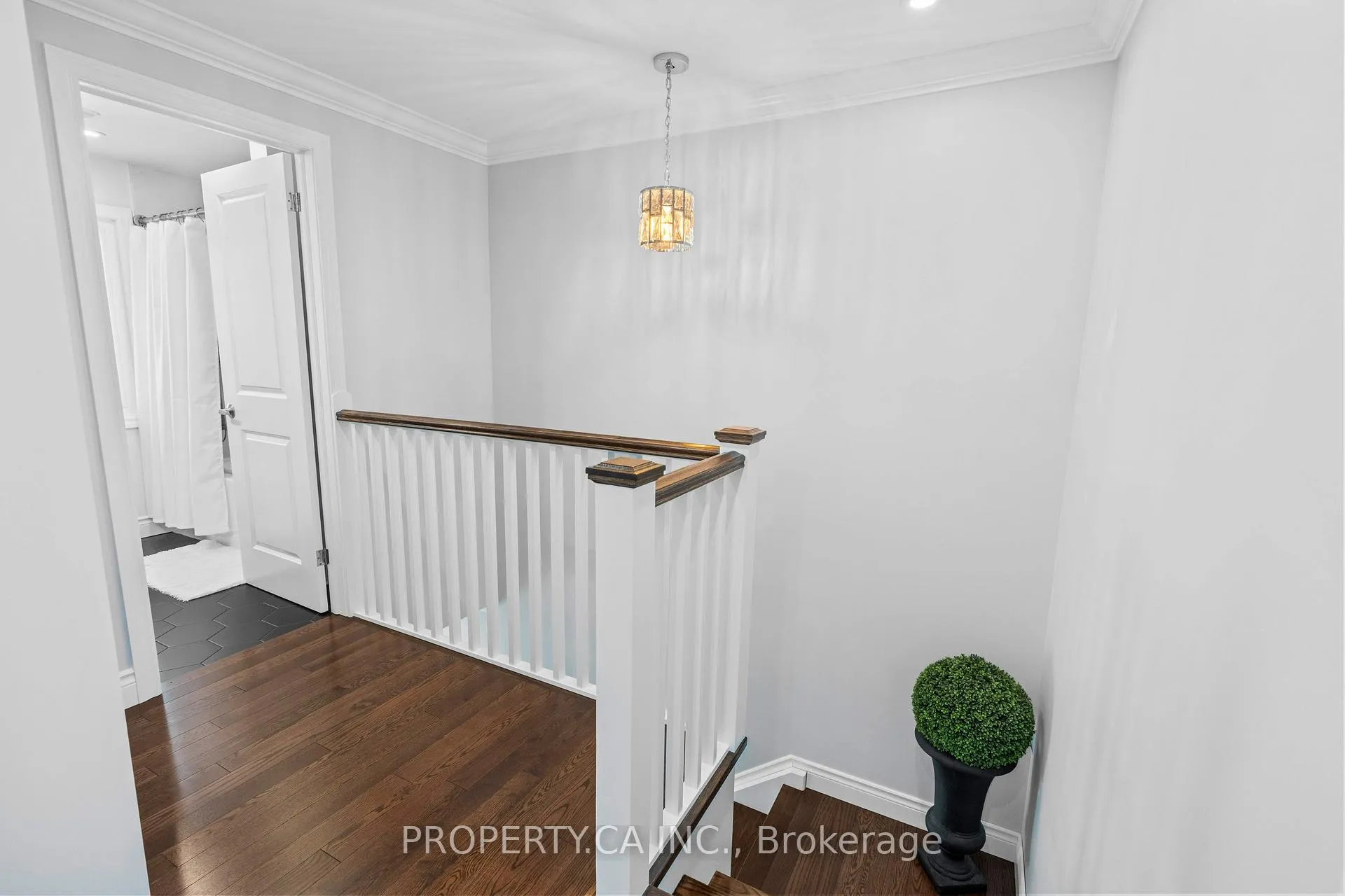Photo 25 of 72 Martha Street, Hamilton, McQuesten — HOMEH