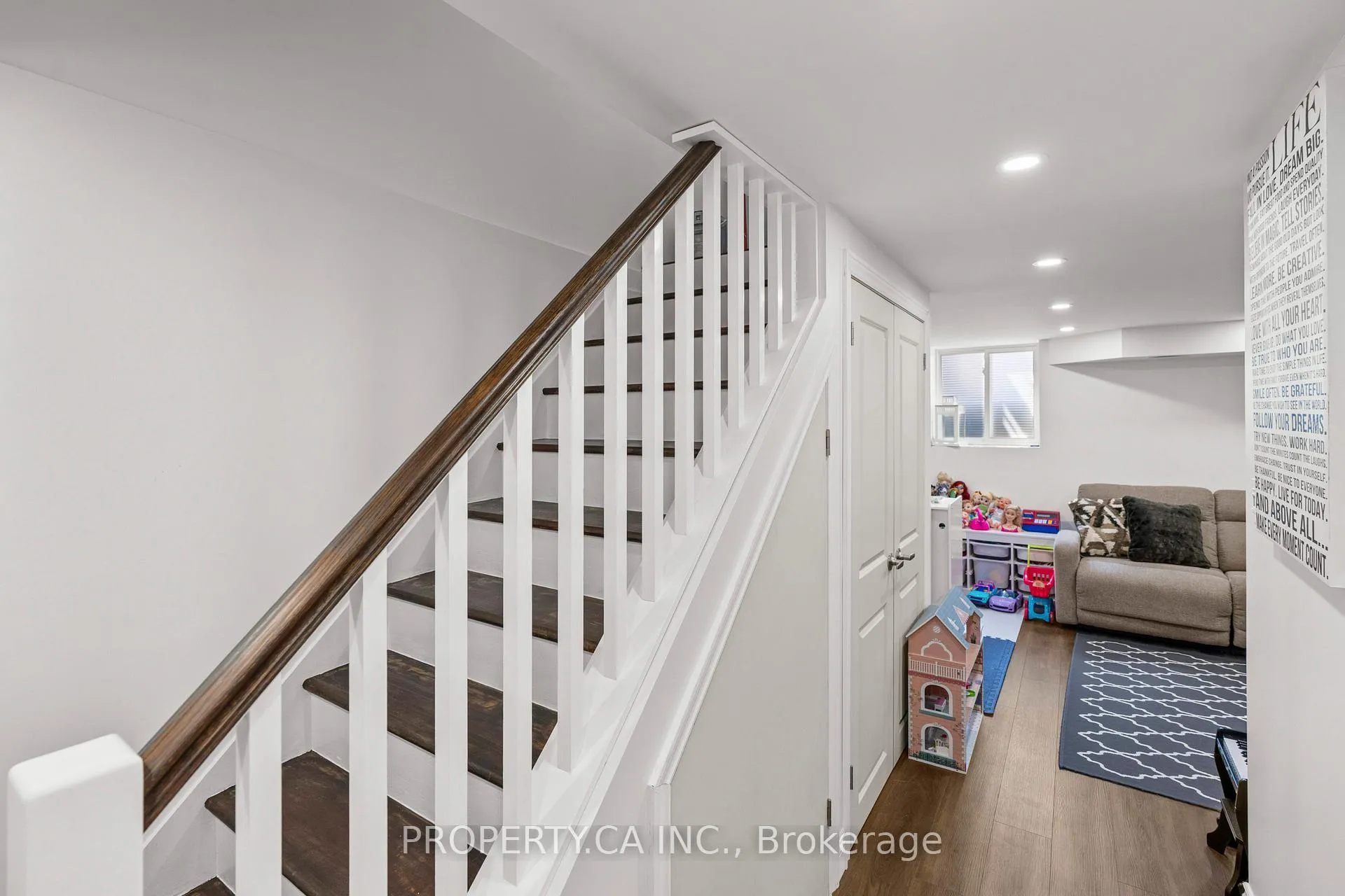 Photo 27 of 72 Martha Street, Hamilton, McQuesten — HOMEH