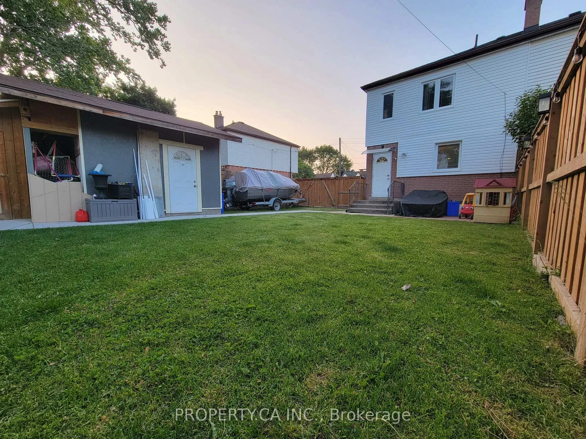 Photo 37 of 72 Martha Street, Hamilton, McQuesten — HOMEH