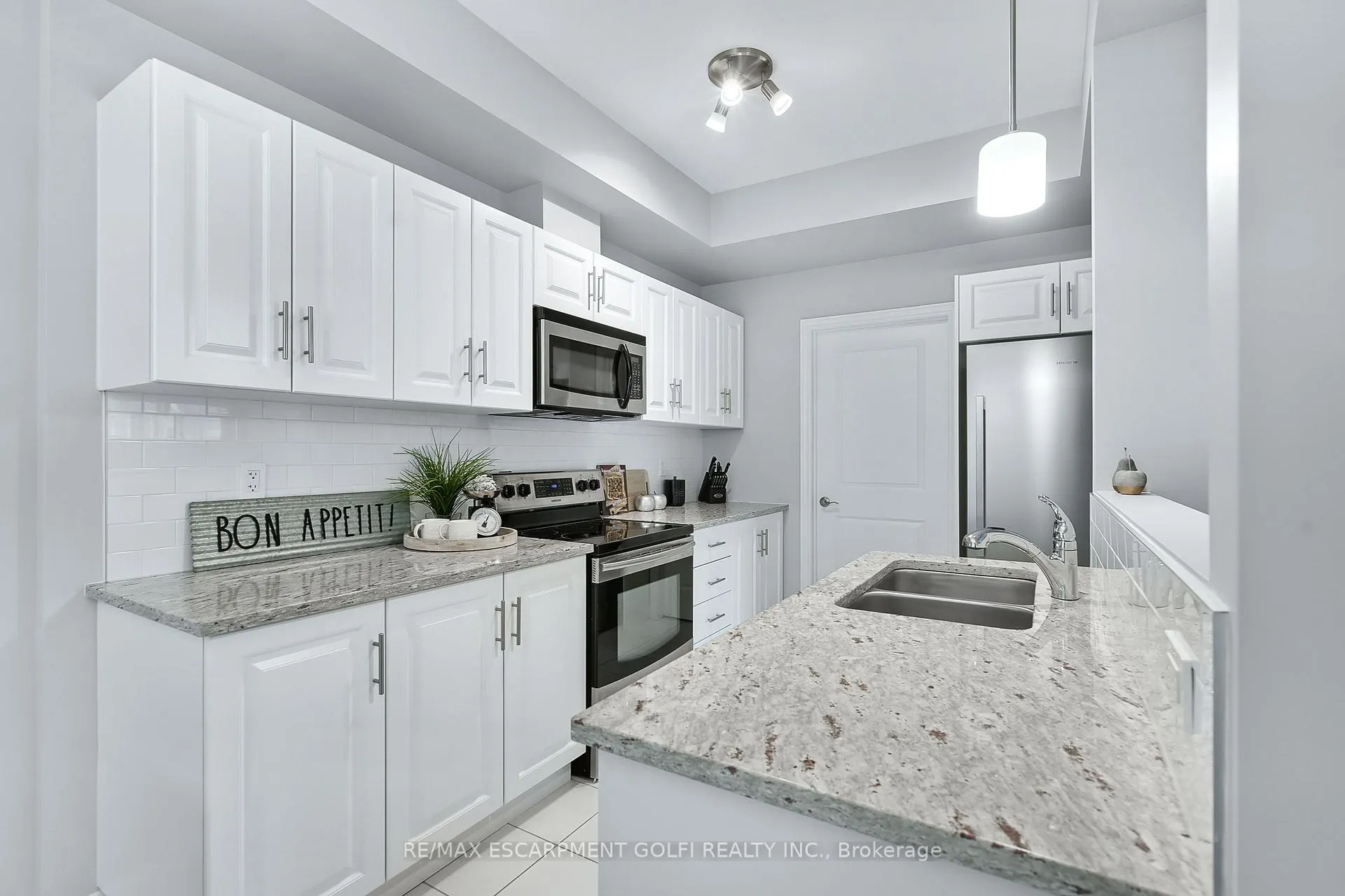 Photo 6 of 37 Marr Lane, Hamilton, Meadowlands — HOMEH
