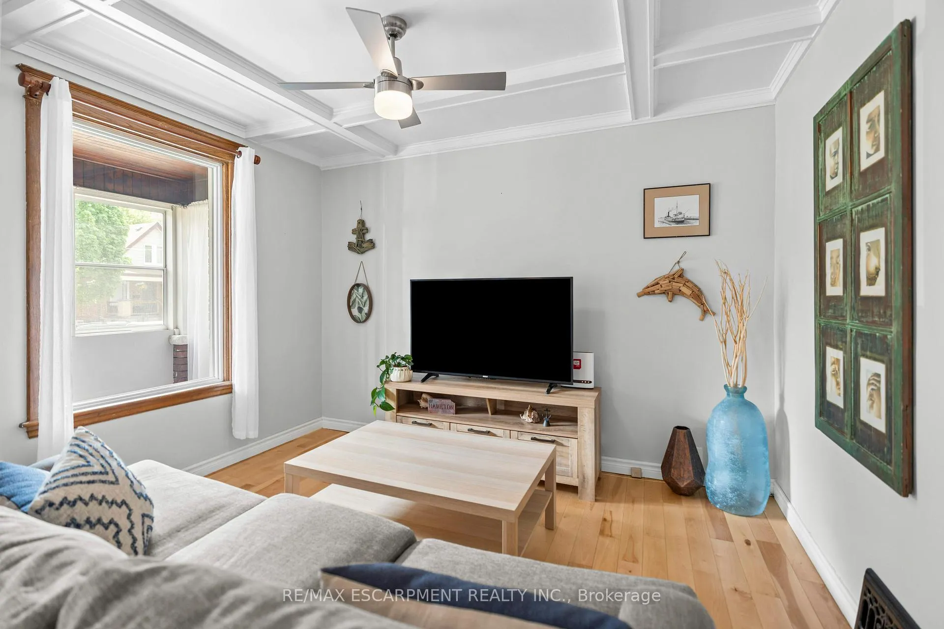 Photo 7 of 86 Graham Avenue S, Hamilton, Delta — HOMEH
