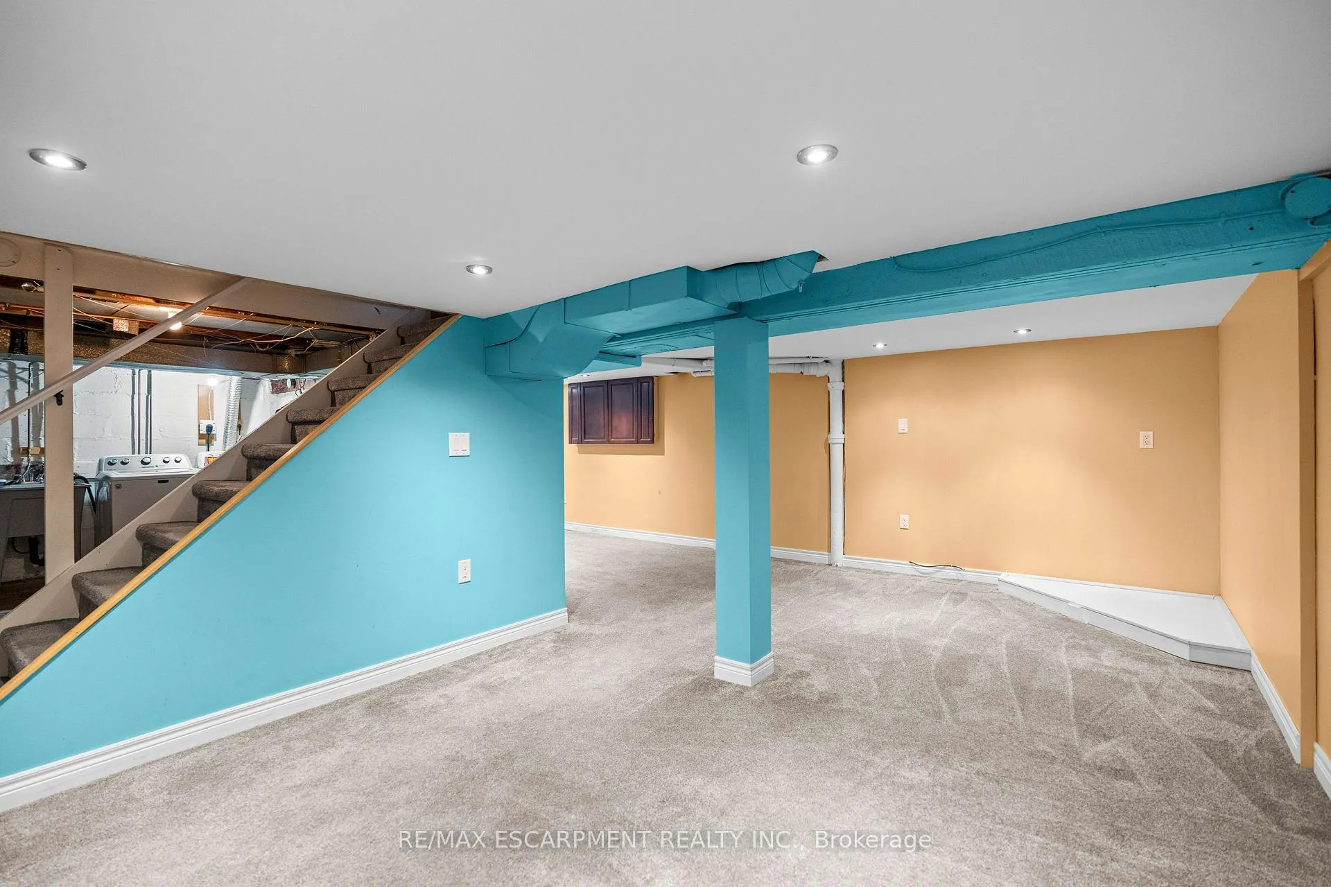 Photo 32 of 86 Graham Avenue S, Hamilton, Delta — HOMEH