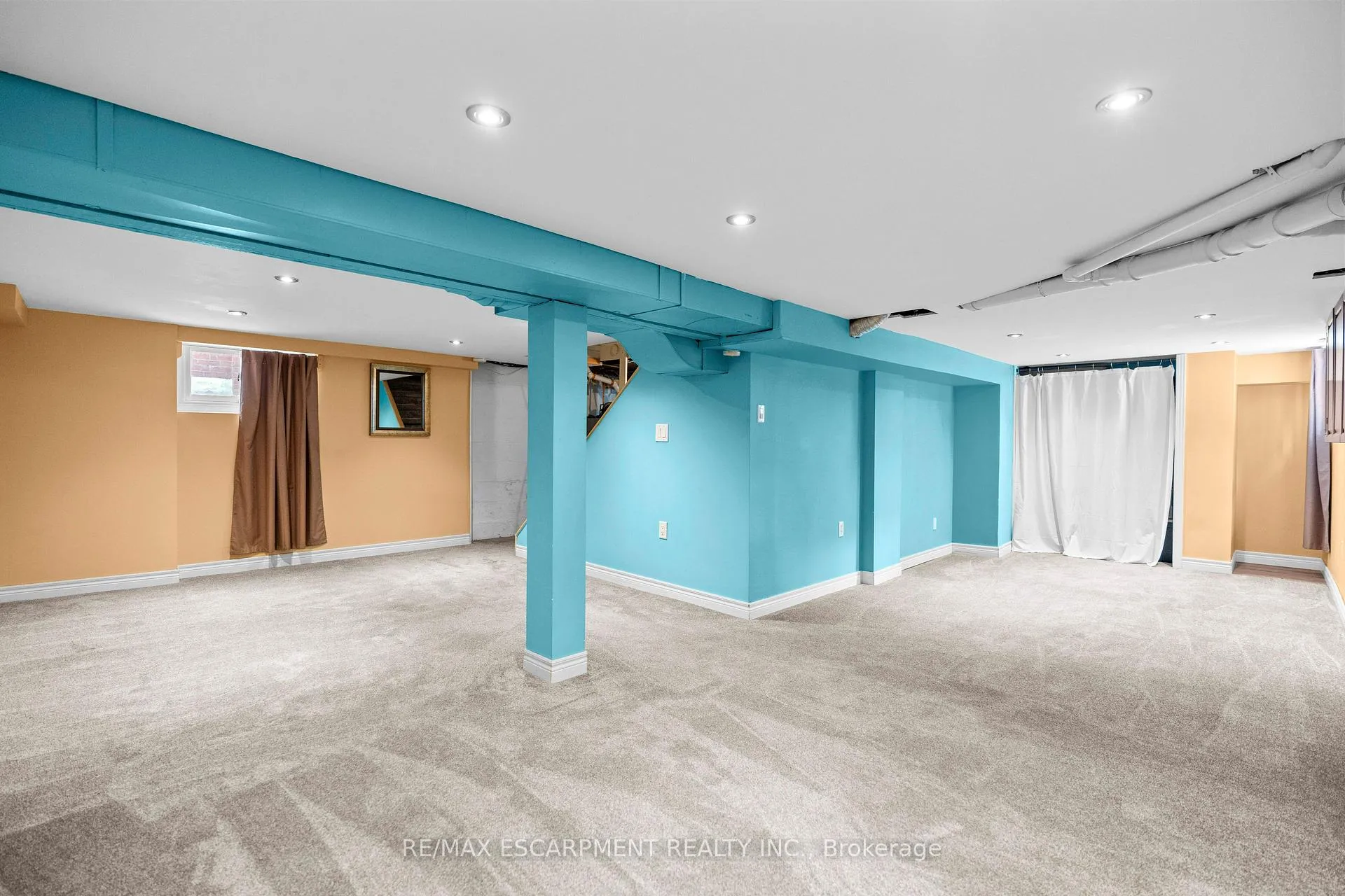 Photo 33 of 86 Graham Avenue S, Hamilton, Delta — HOMEH