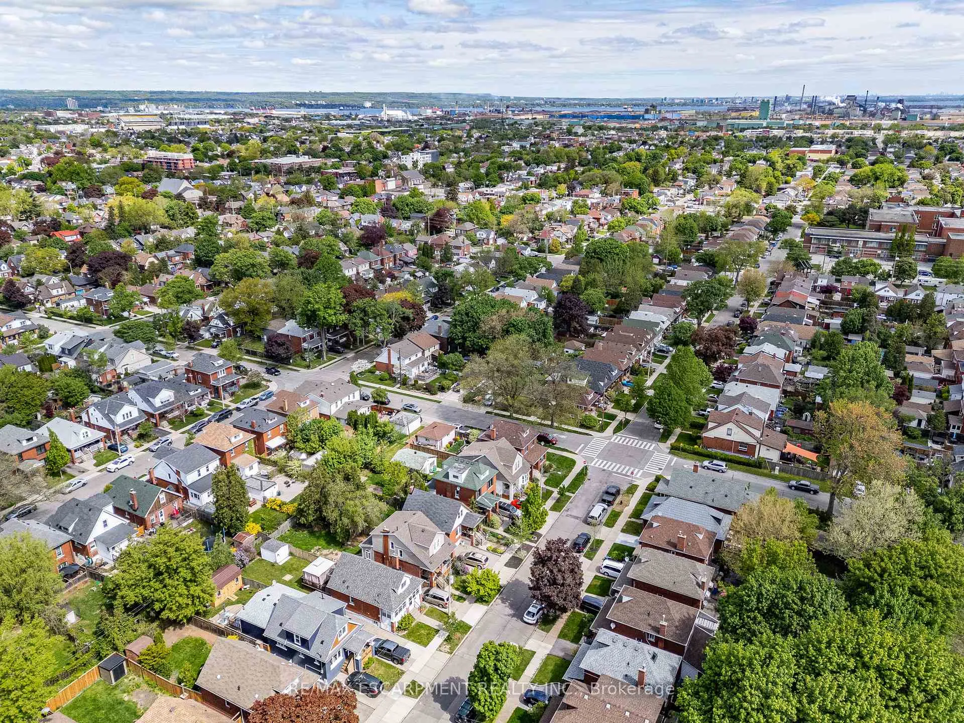 Photo 50 of 86 Graham Avenue S, Hamilton, Delta — HOMEH