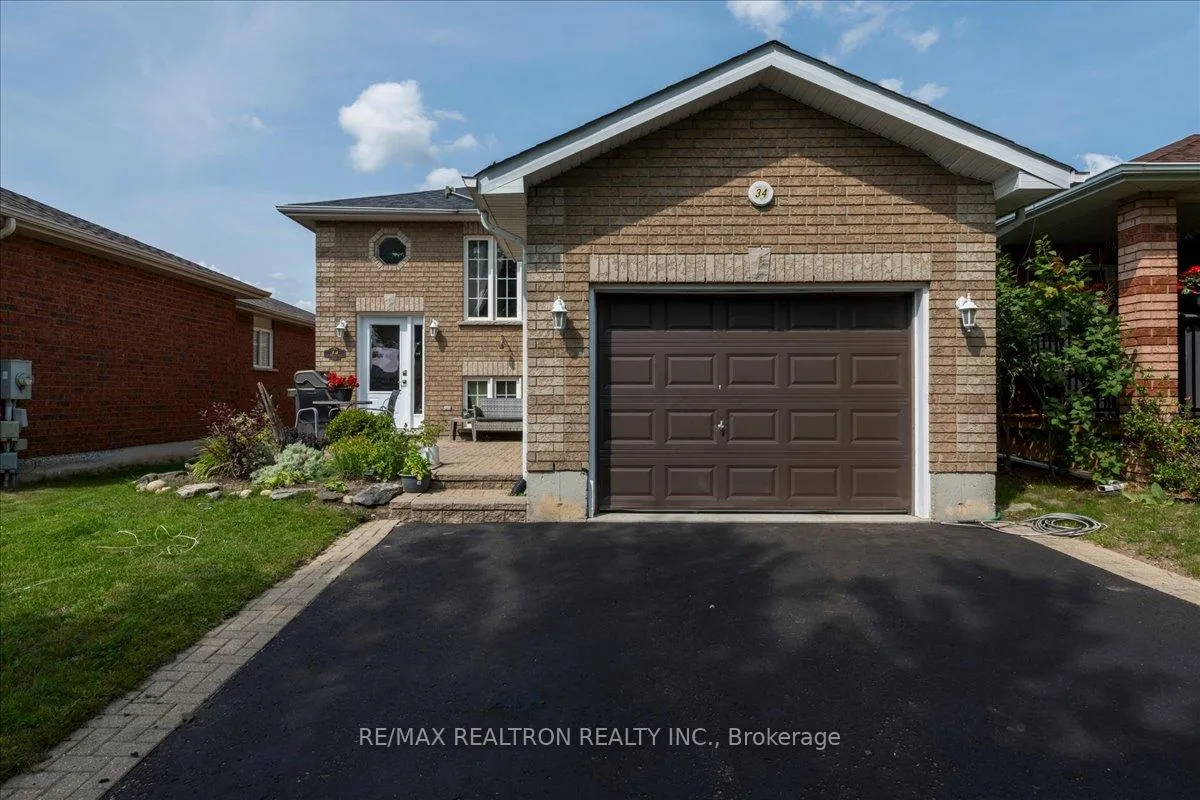 Photo 21 of 34 Butternut Drive, Barrie, Holly — HOMEH