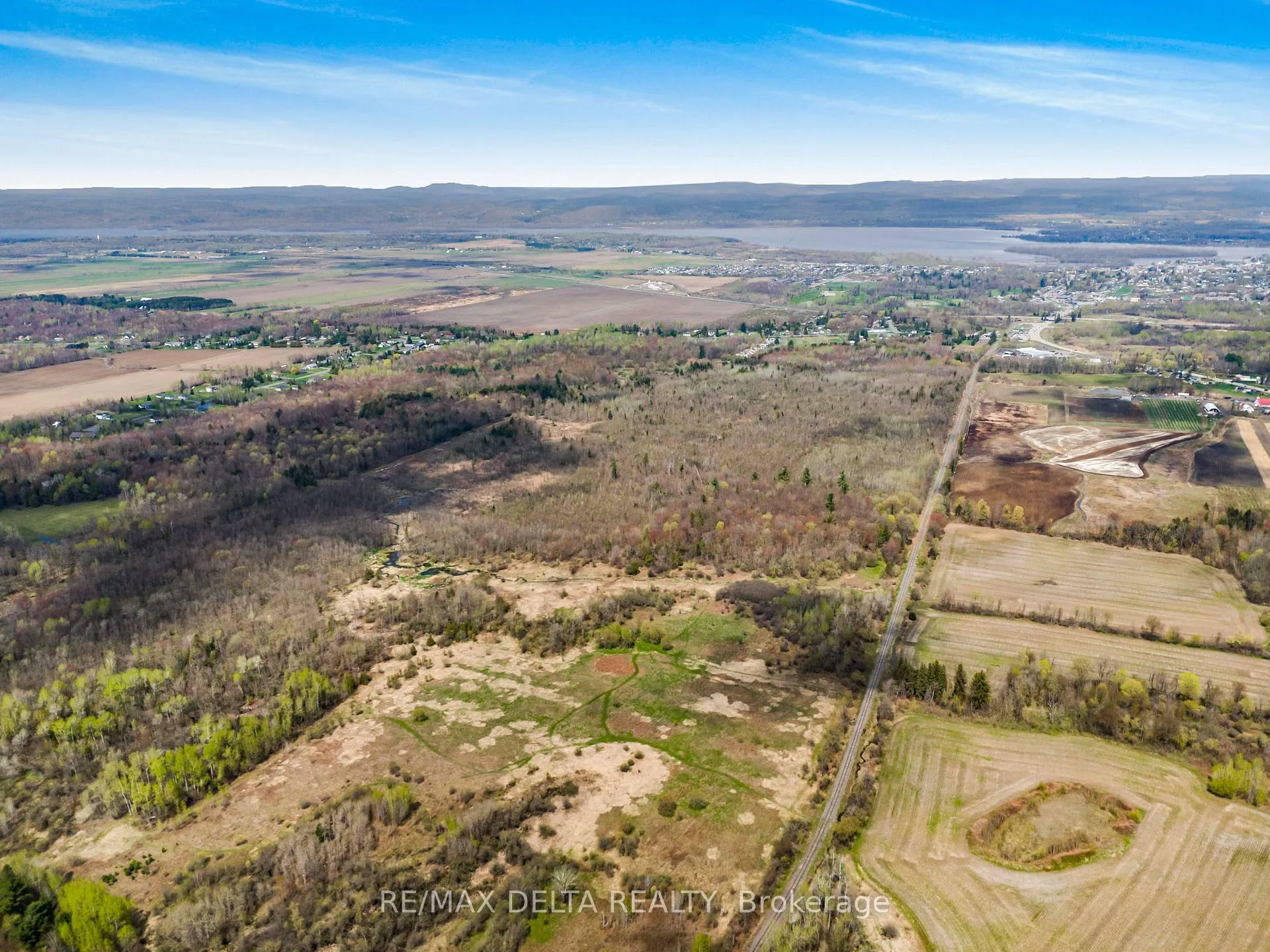 Photo 5 of 00 Greenlane Rd Acres, Champlain, Champlain Twp — HOMEH
