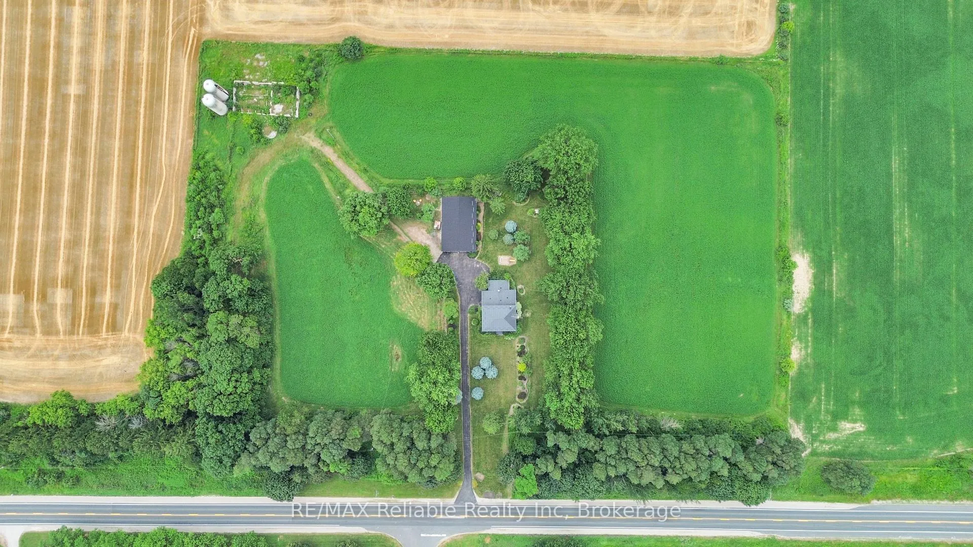 Photo 3 of 41541 Huron Road, Huron East, Seaforth — HOMEH