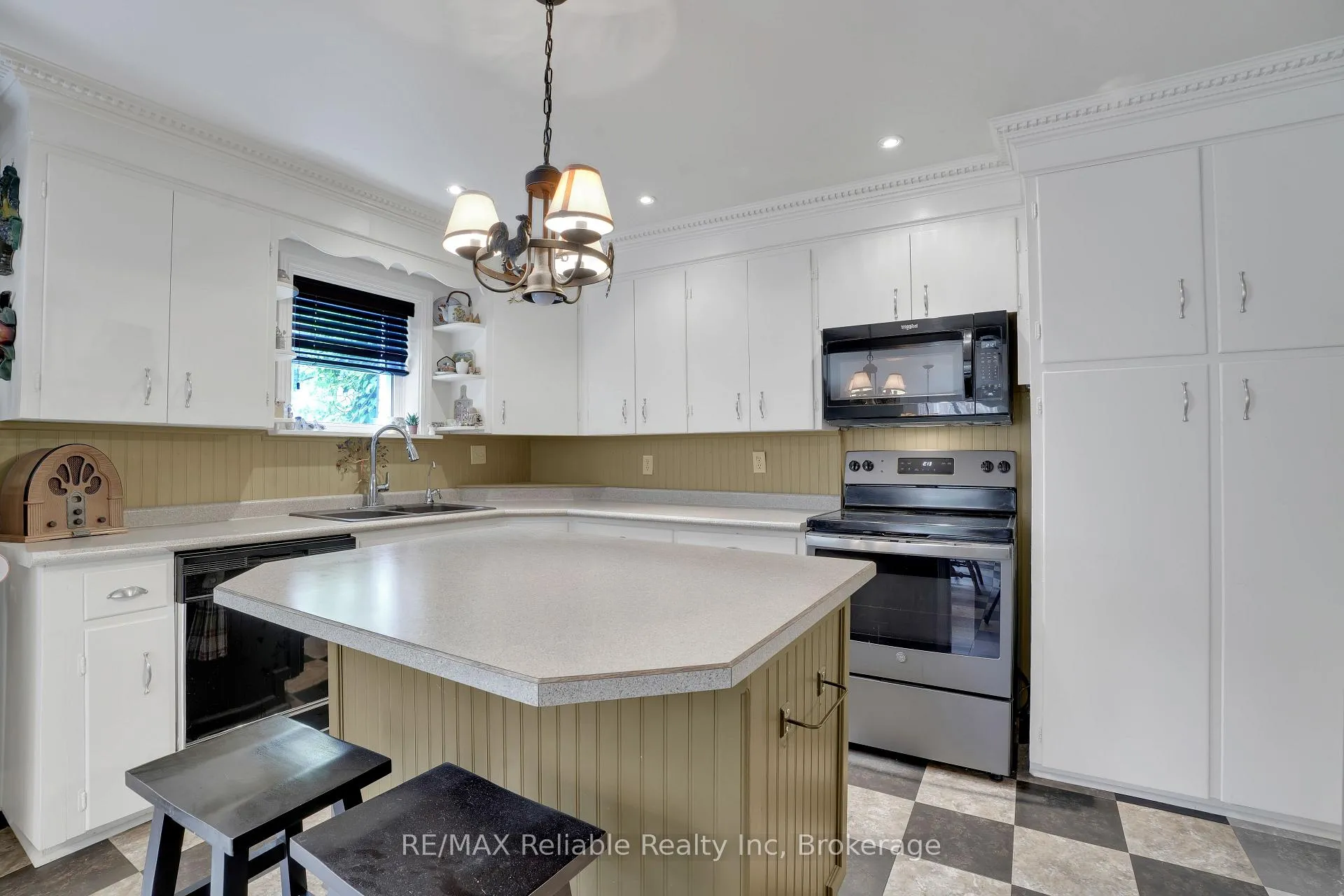 Photo 17 of 41541 Huron Road, Huron East, Seaforth — HOMEH