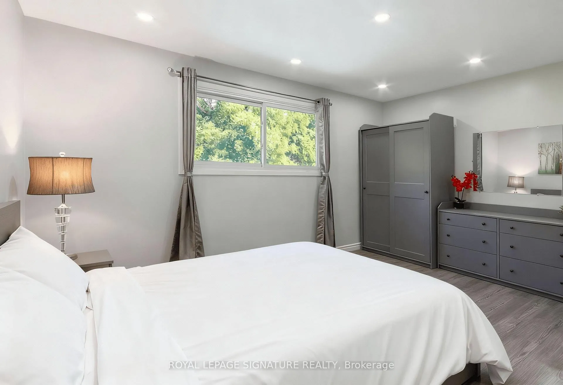 Photo 19 of 66 Niagara Road, Kitchener — HOMEH