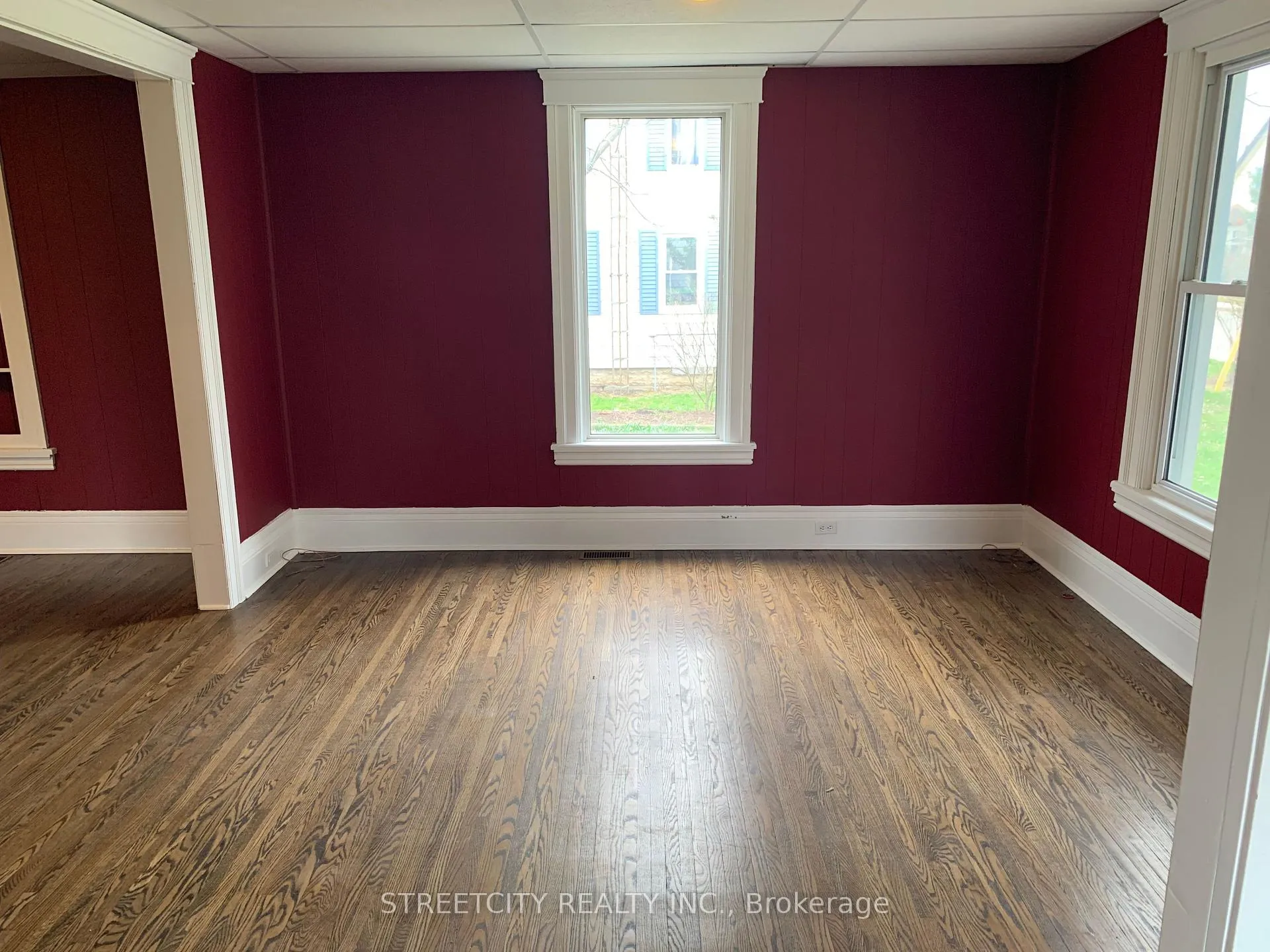 Photo 4 of 263 King Street N, Southwest Middlesex, Glencoe — HOMEH