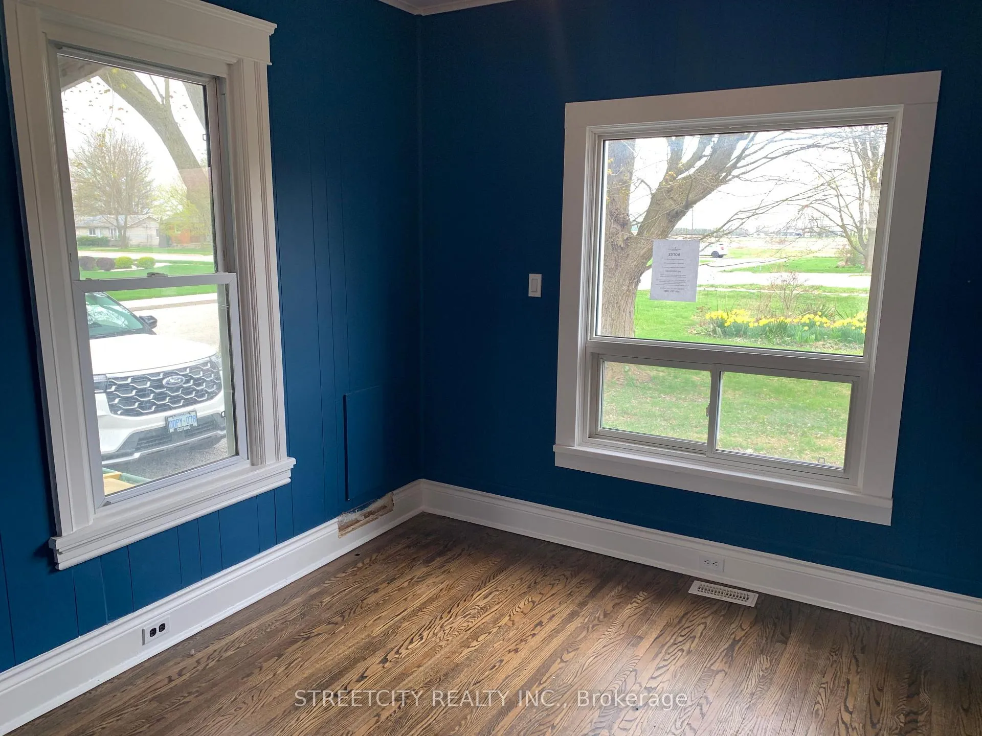 Photo 9 of 263 King Street N, Southwest Middlesex, Glencoe — HOMEH