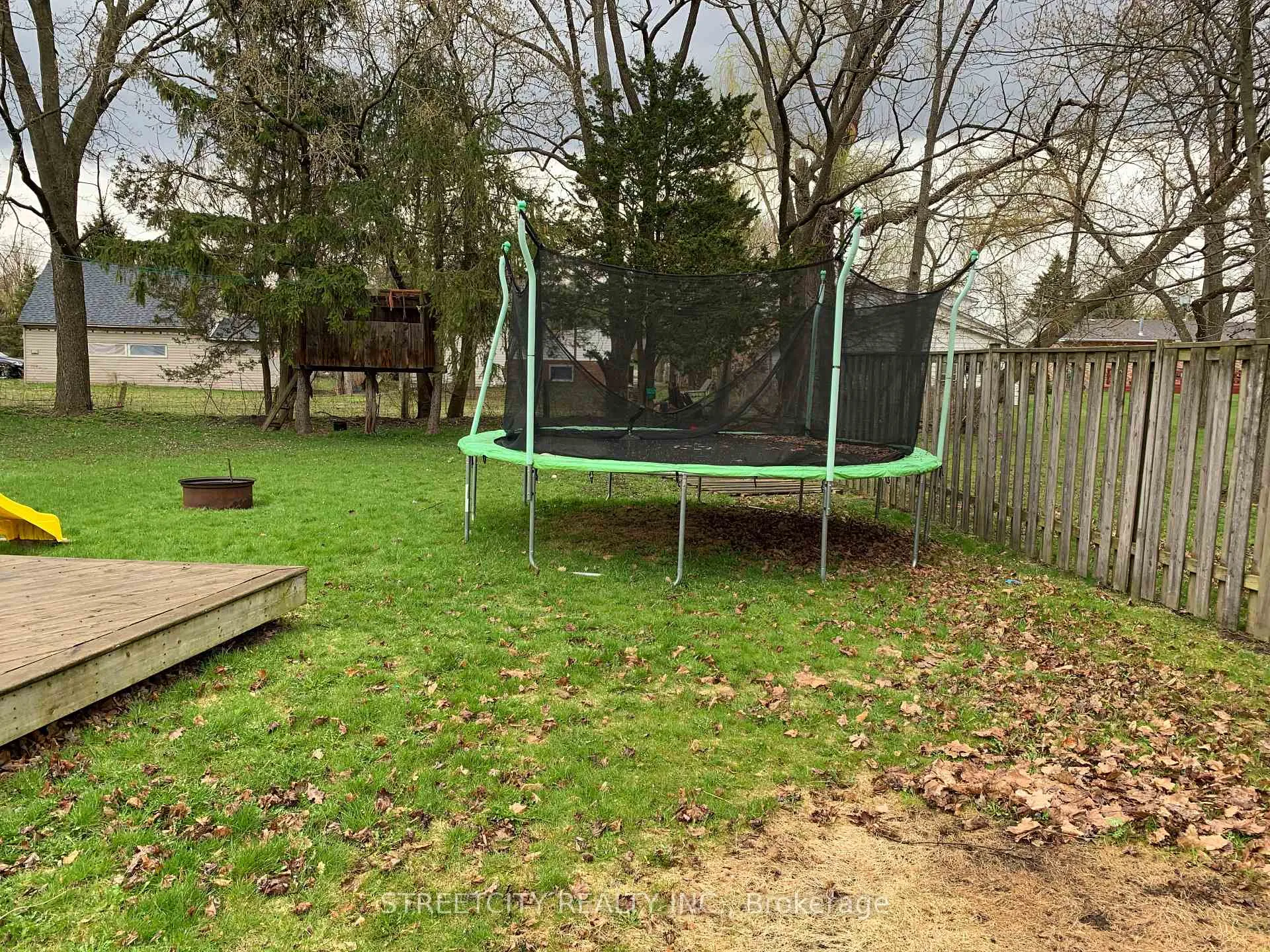 Photo 30 of 263 King Street N, Southwest Middlesex, Glencoe — HOMEH