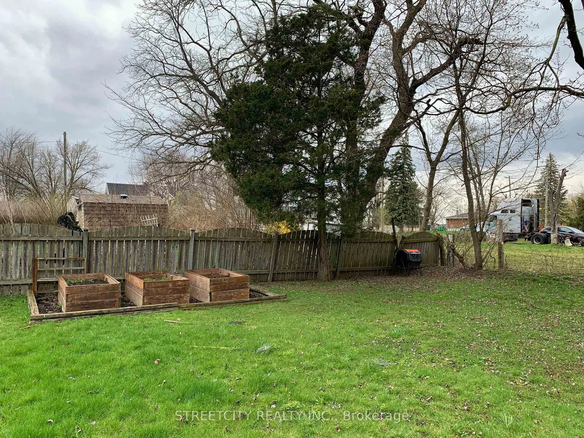Photo 31 of 263 King Street N, Southwest Middlesex, Glencoe — HOMEH