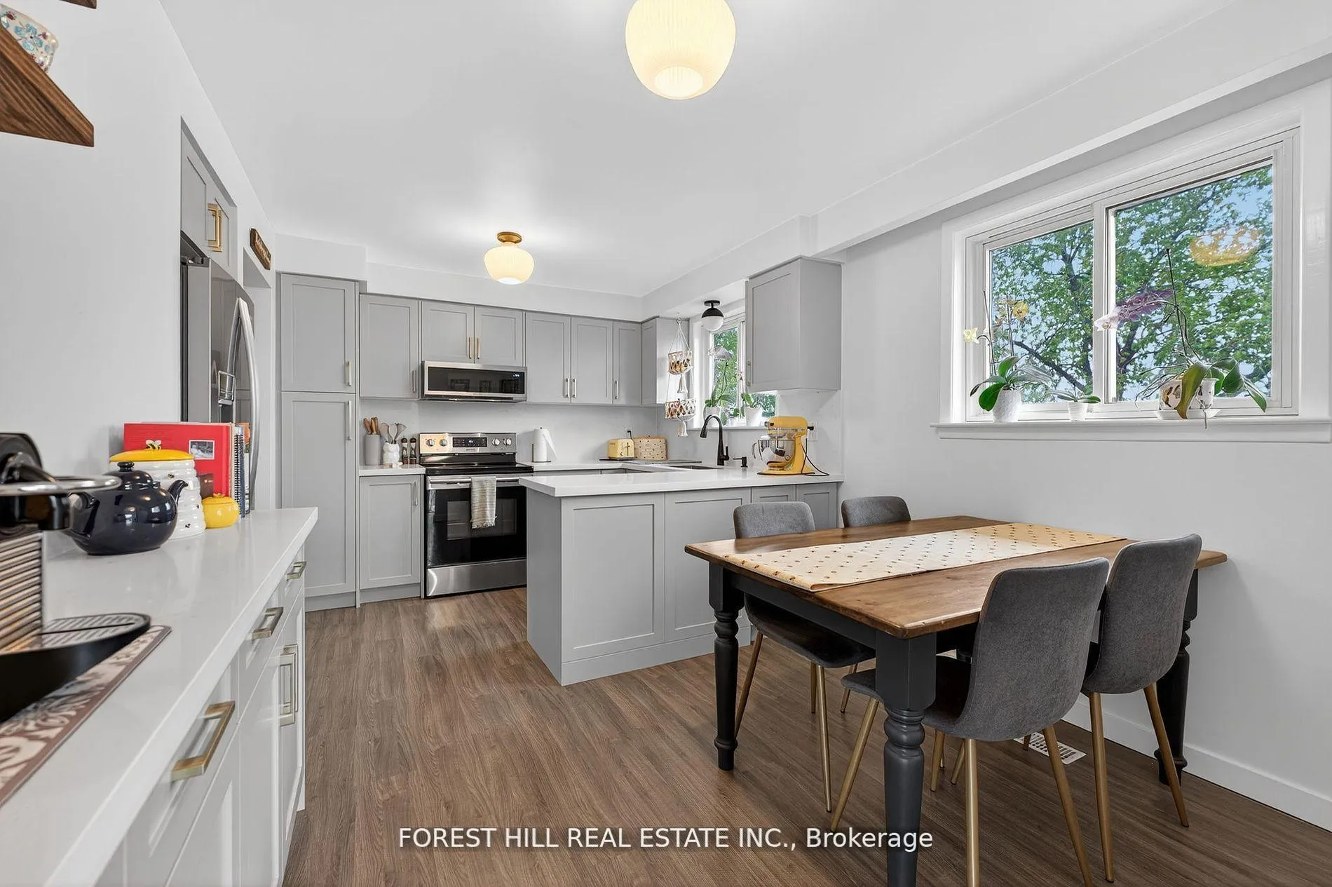 Photo 1 of 100 Andrew Park, Vaughan, West Woodbridge — HOMEH