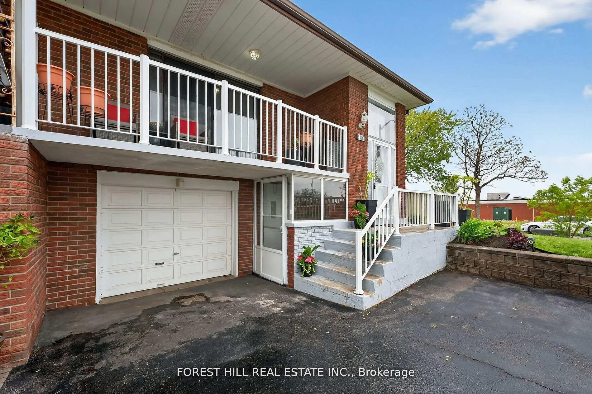 Photo 4 of 100 Andrew Park, Vaughan, West Woodbridge — HOMEH