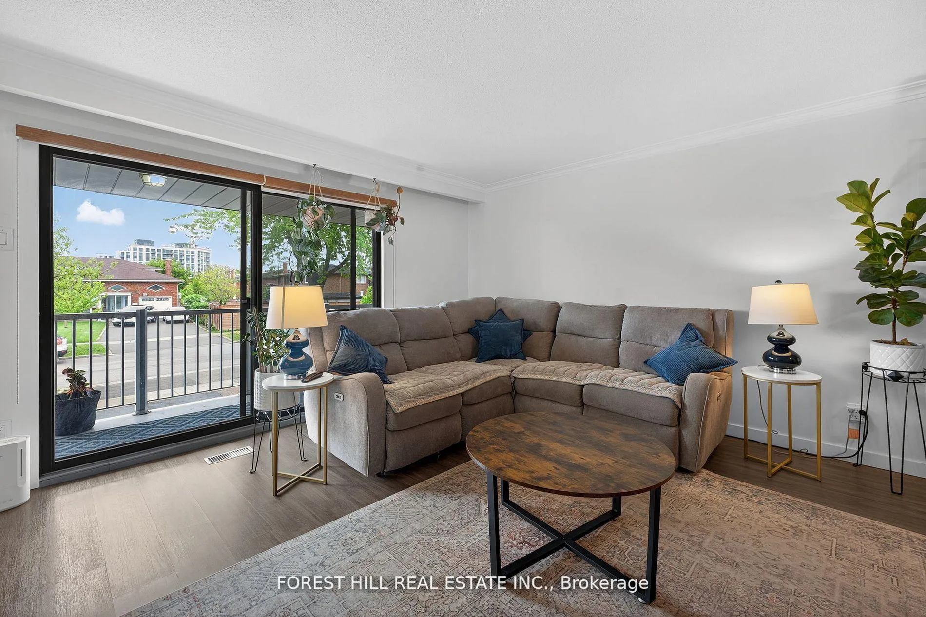 Photo 7 of 100 Andrew Park, Vaughan, West Woodbridge — HOMEH
