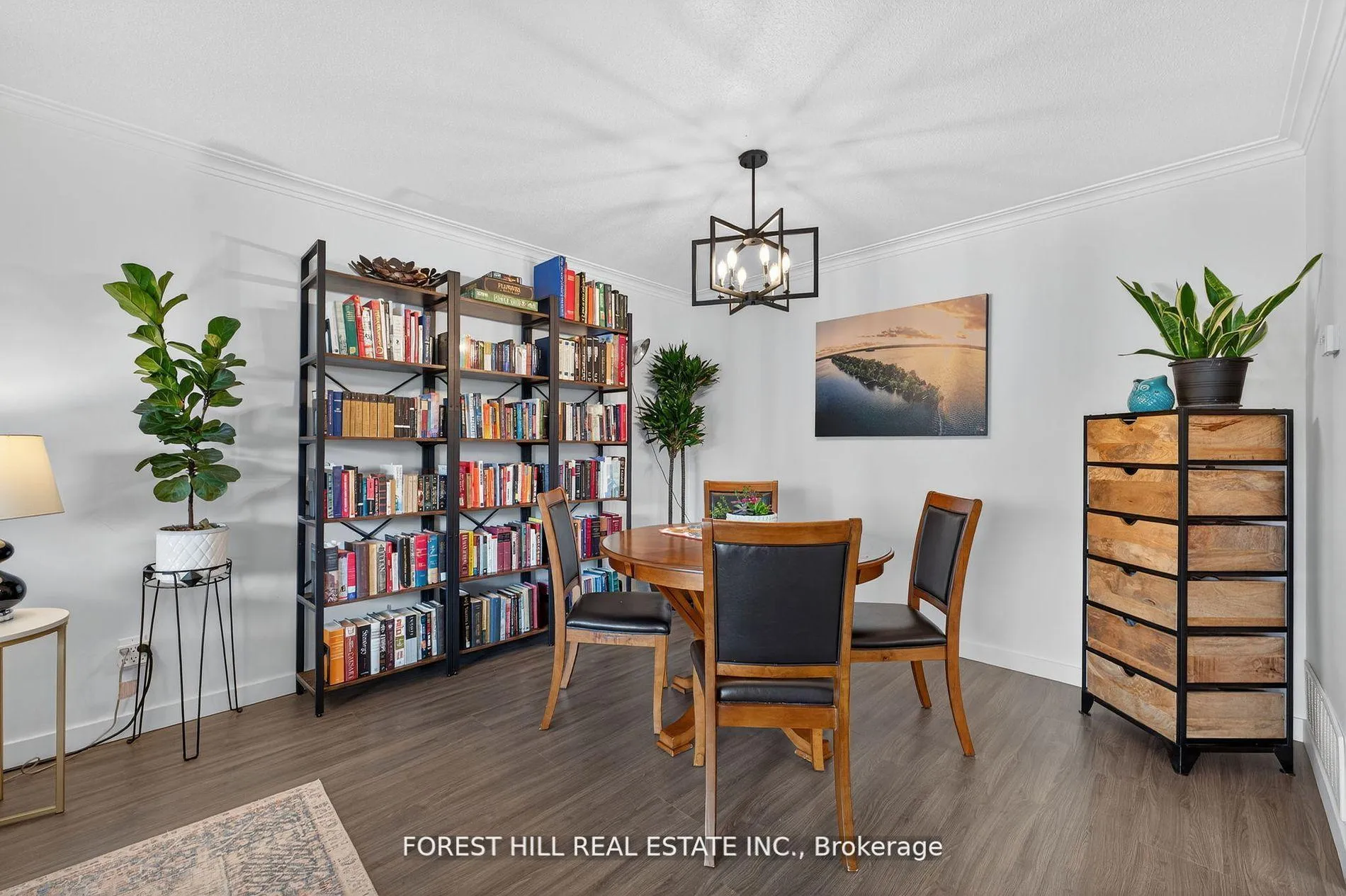 Photo 10 of 100 Andrew Park, Vaughan, West Woodbridge — HOMEH