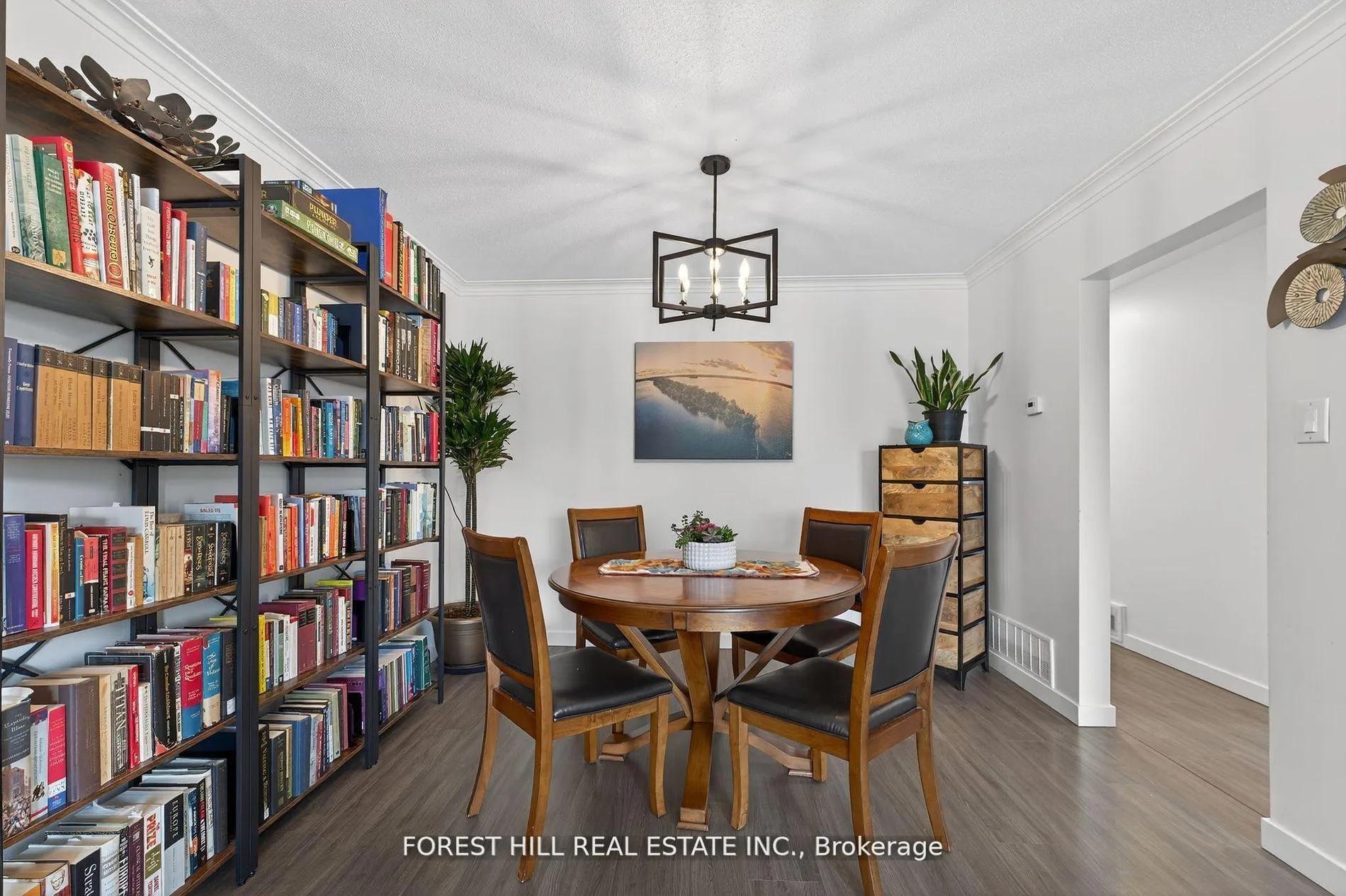 Photo 11 of 100 Andrew Park, Vaughan, West Woodbridge — HOMEH