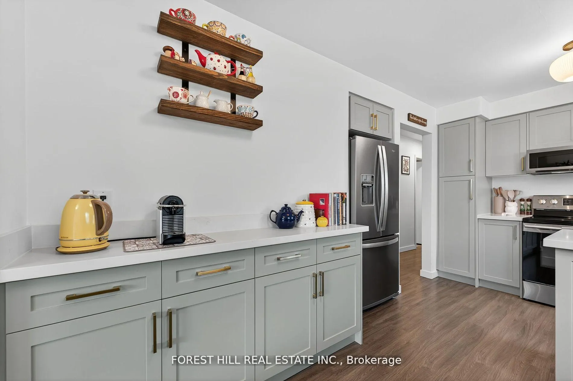 Photo 12 of 100 Andrew Park, Vaughan, West Woodbridge — HOMEH