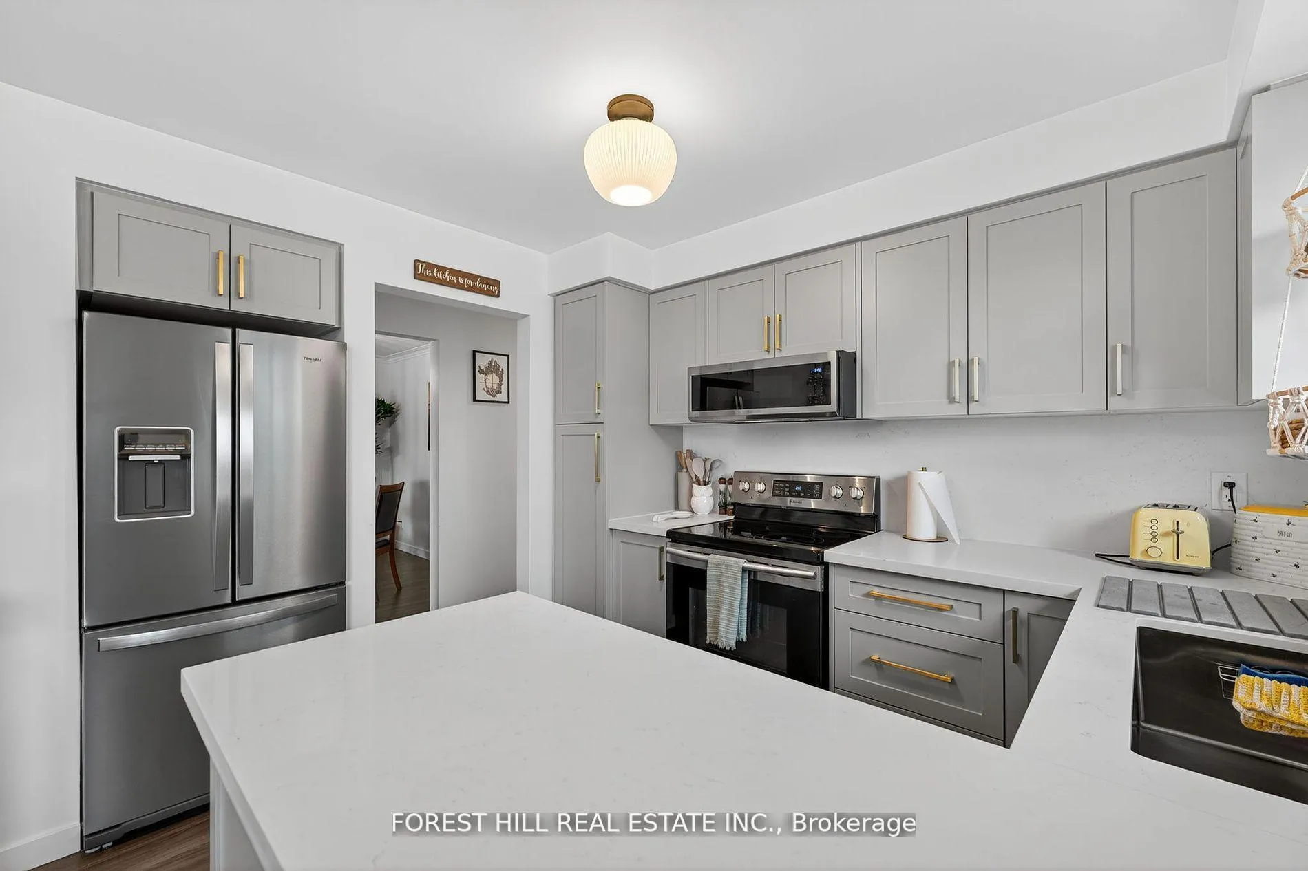Photo 13 of 100 Andrew Park, Vaughan, West Woodbridge — HOMEH
