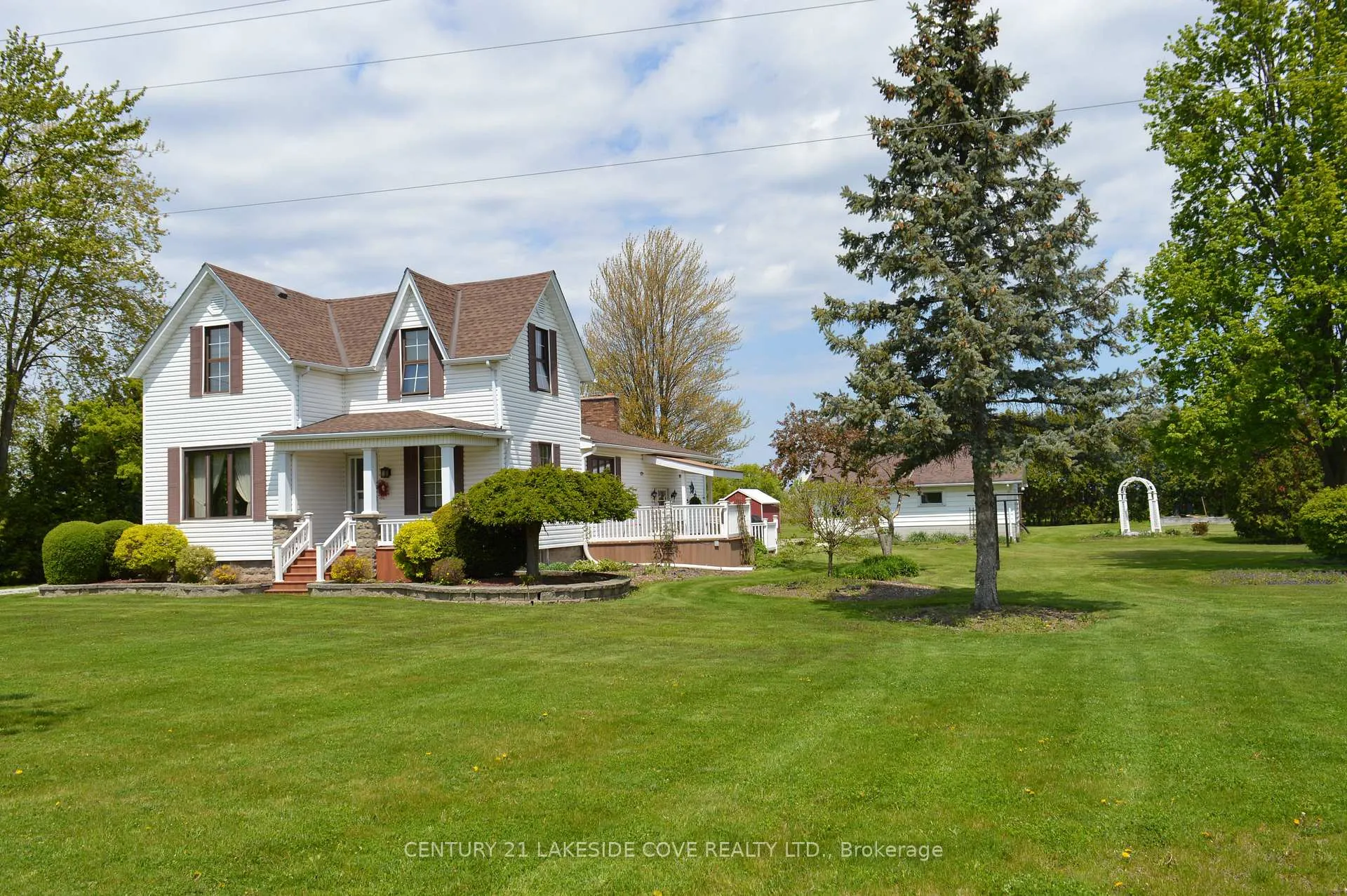 Photo 1 of 268 Courtright Line, St. Clair — HOMEH