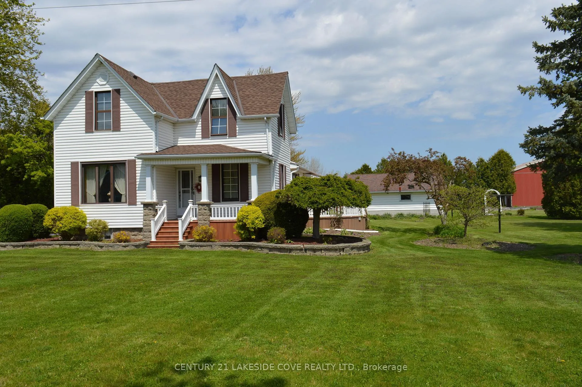 Photo 4 of 268 Courtright Line, St. Clair — HOMEH