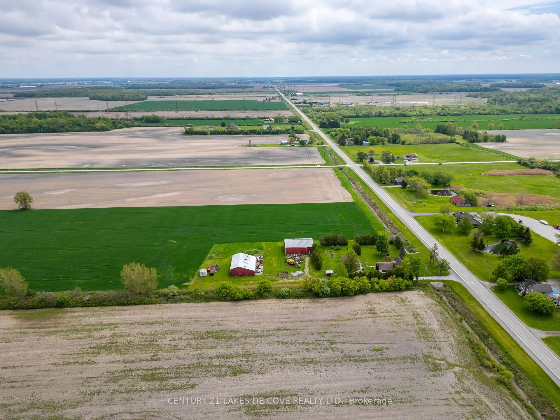 Photo 12 of 268 Courtright Line, St. Clair — HOMEH