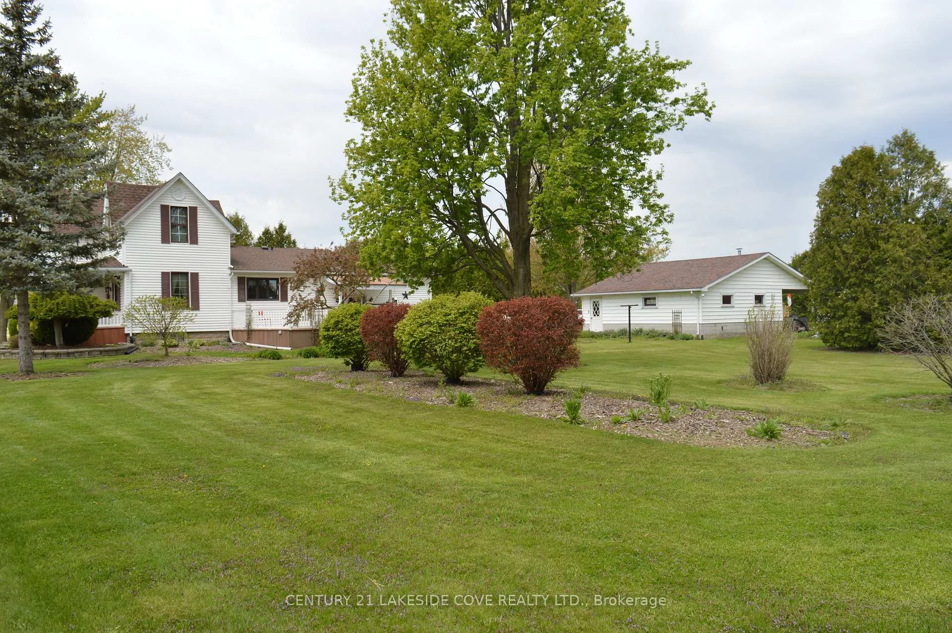 Photo 15 of 268 Courtright Line, St. Clair — HOMEH