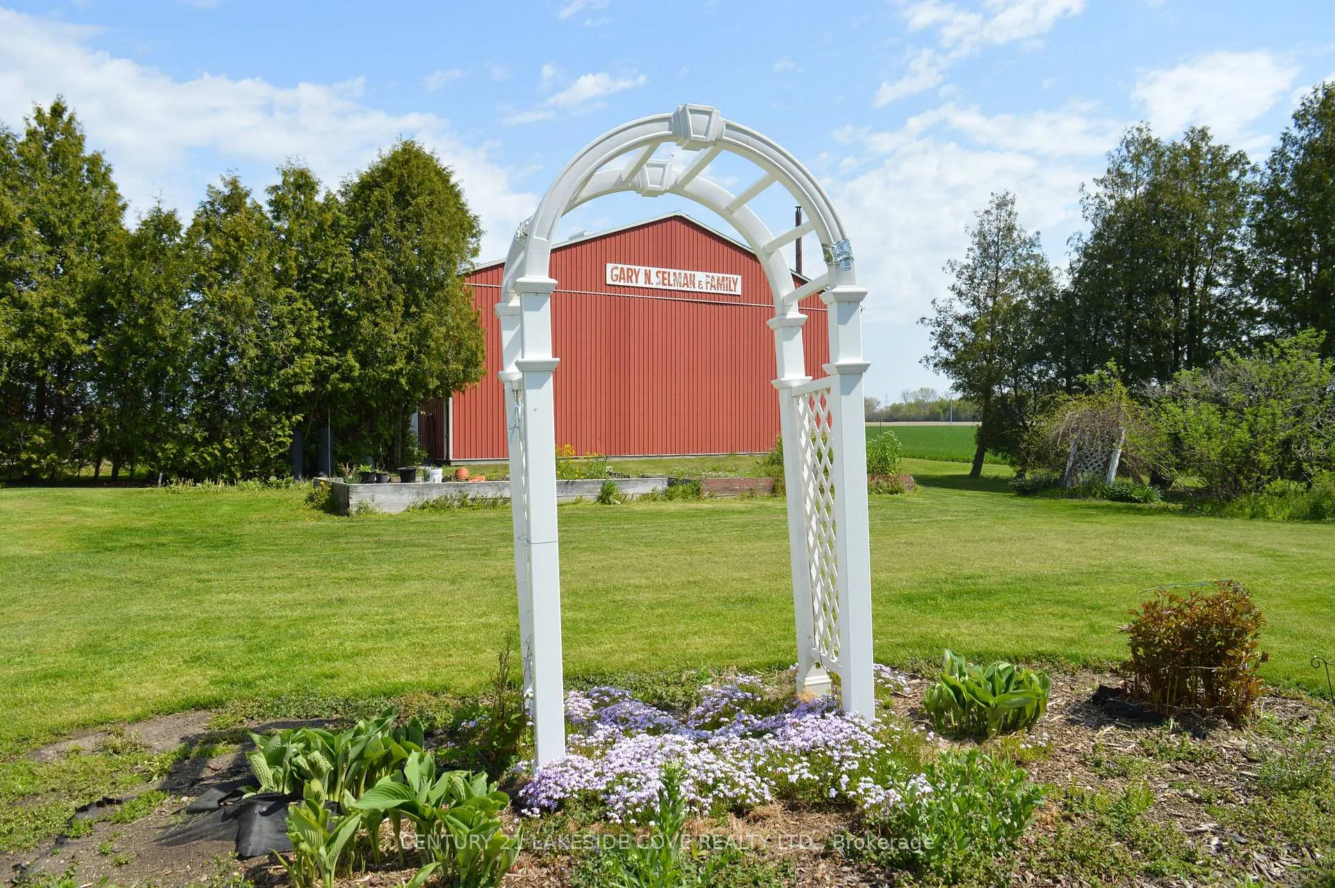 Photo 24 of 268 Courtright Line, St. Clair — HOMEH