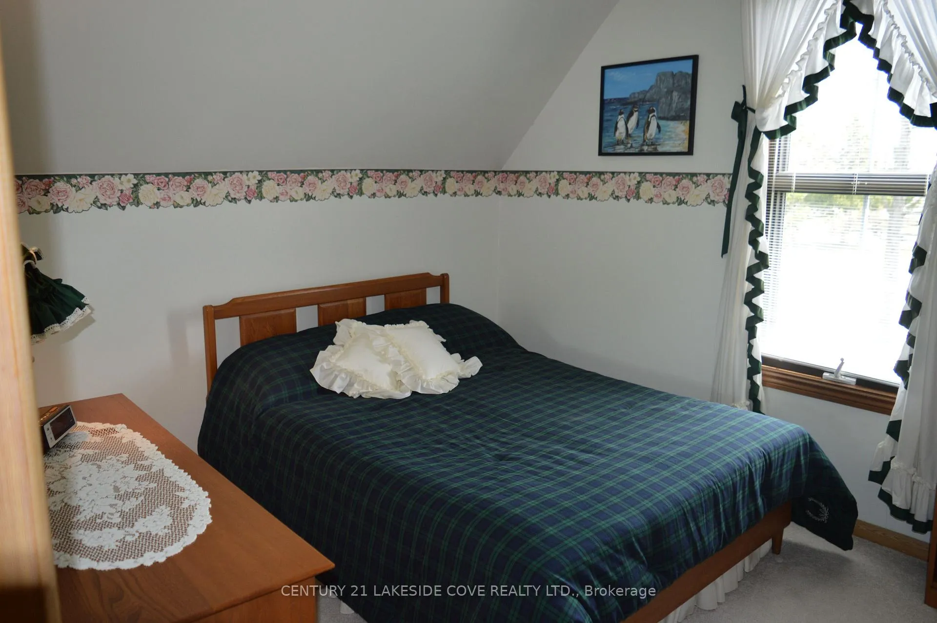 Photo 44 of 268 Courtright Line, St. Clair — HOMEH