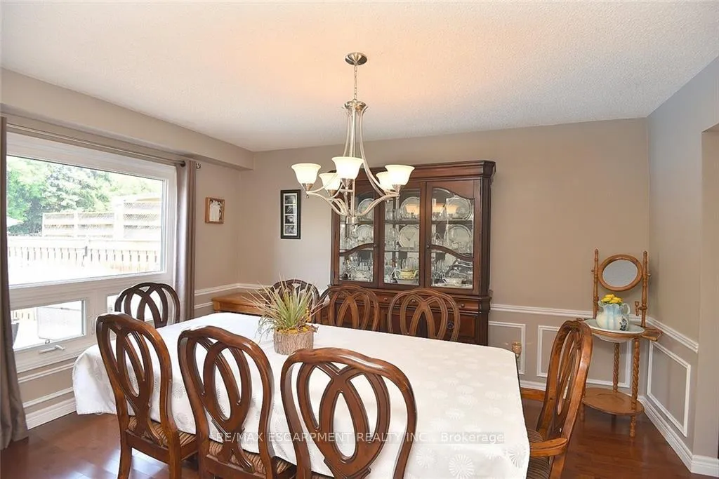 Photo 15 of 3 Suter Crescent, Hamilton, Dundas — HOMEH