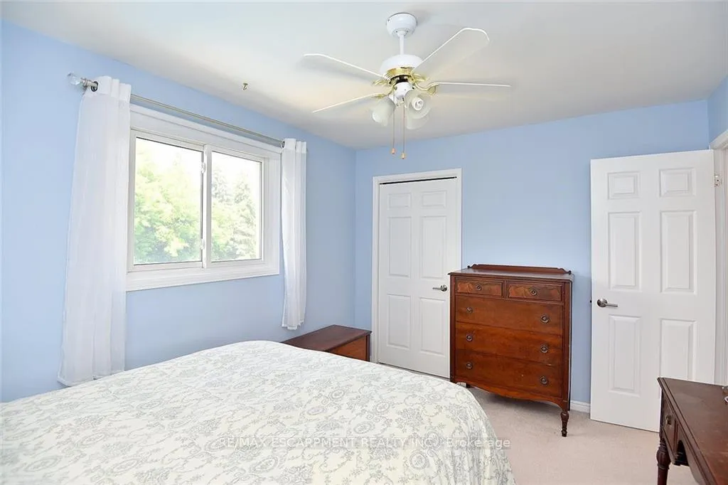 Photo 26 of 3 Suter Crescent, Hamilton, Dundas — HOMEH