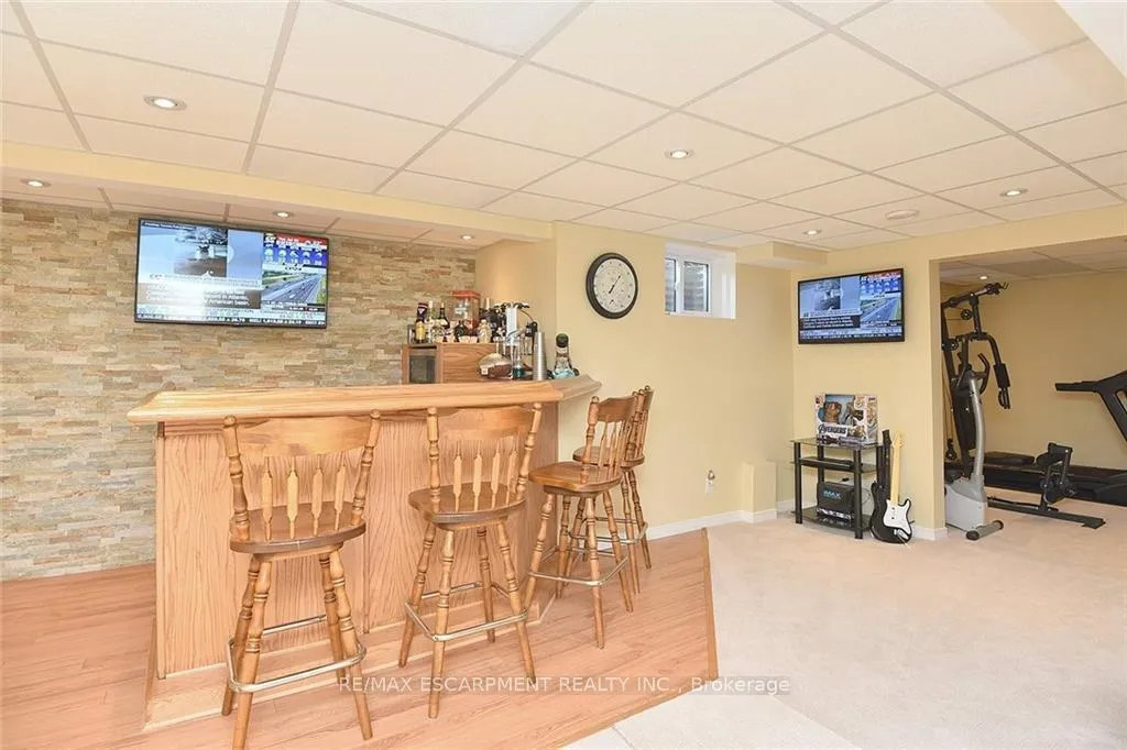 Photo 28 of 3 Suter Crescent, Hamilton, Dundas — HOMEH