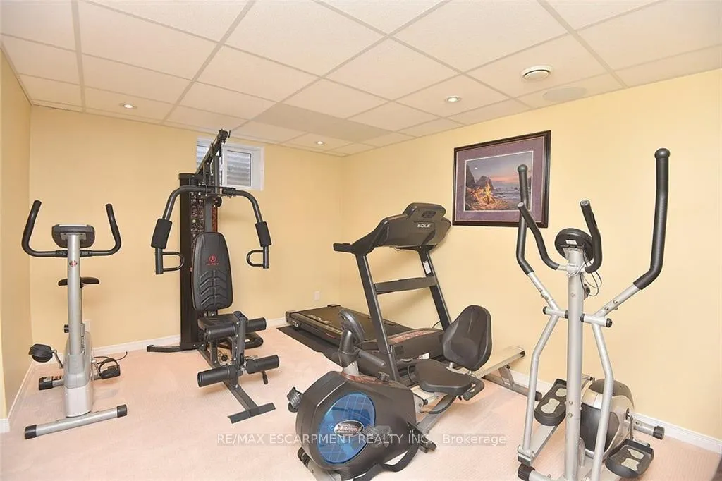 Photo 32 of 3 Suter Crescent, Hamilton, Dundas — HOMEH