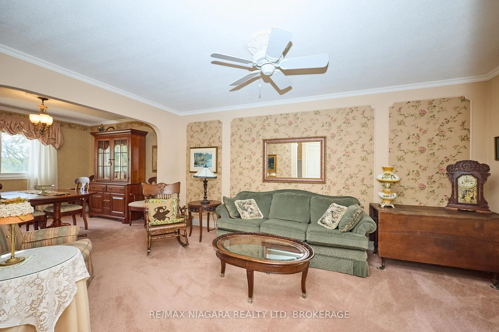 Photo 11 of 12 Lampman Crescent, Thorold, Confederation Heights — HOMEH