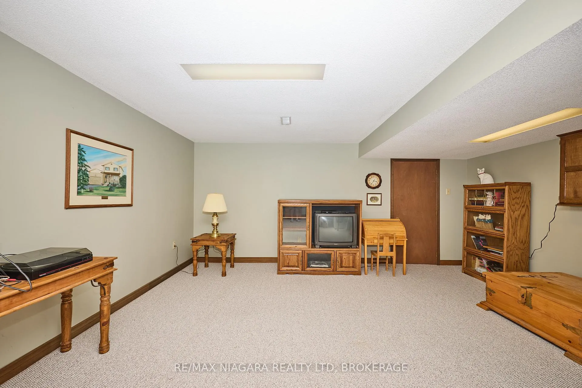 Photo 19 of 12 Lampman Crescent, Thorold, Confederation Heights — HOMEH