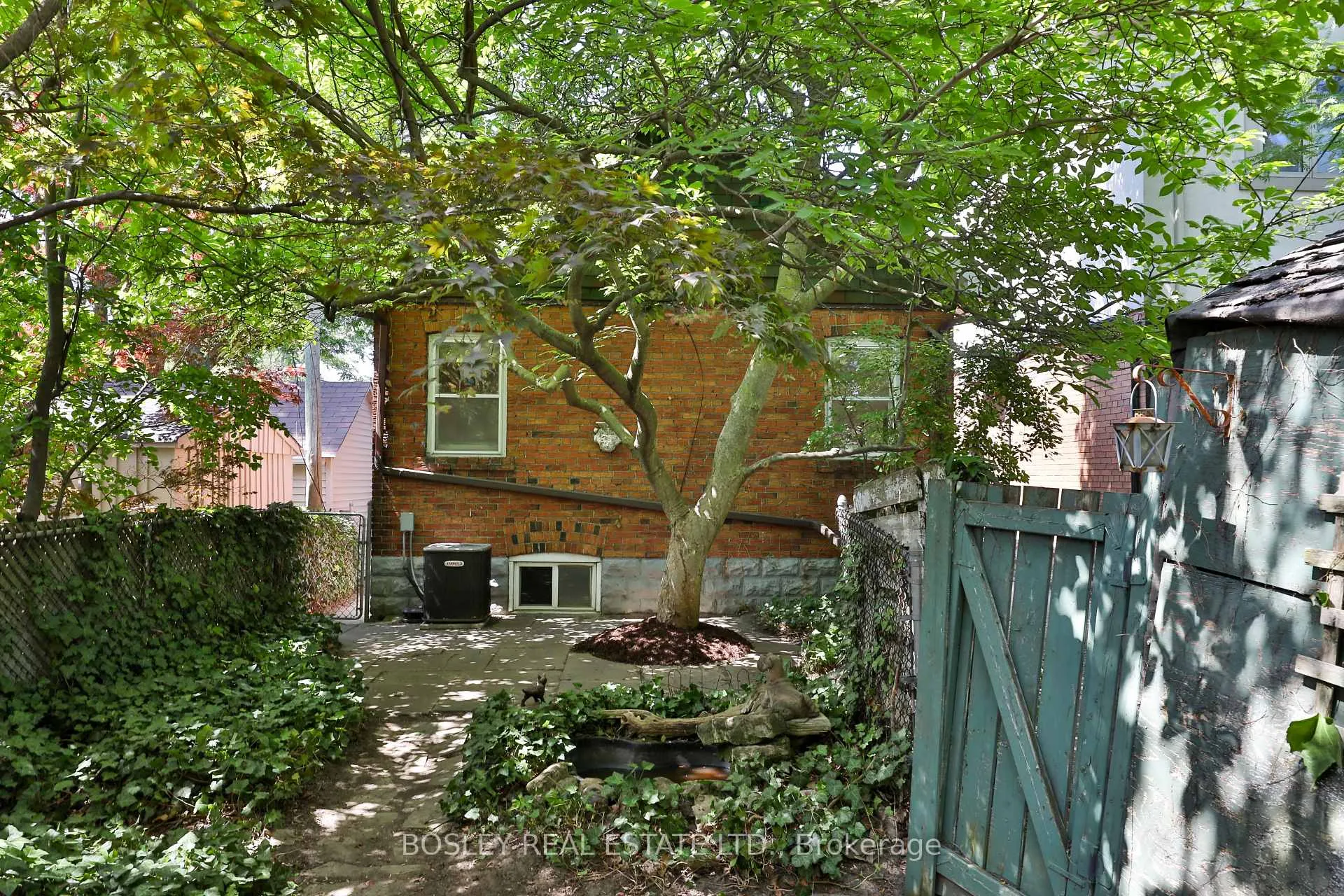 Photo 28 of 15 Whitewood Road, Toronto, Mount Pleasant East — HOMEH