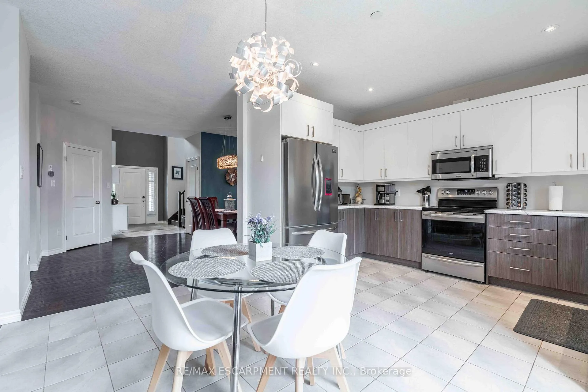 Photo 7 of 27 Purnell Drive, Hamilton, Gilbert — HOMEH