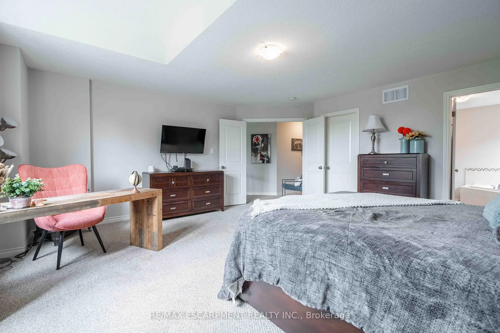 Photo 17 of 27 Purnell Drive, Hamilton, Gilbert — HOMEH