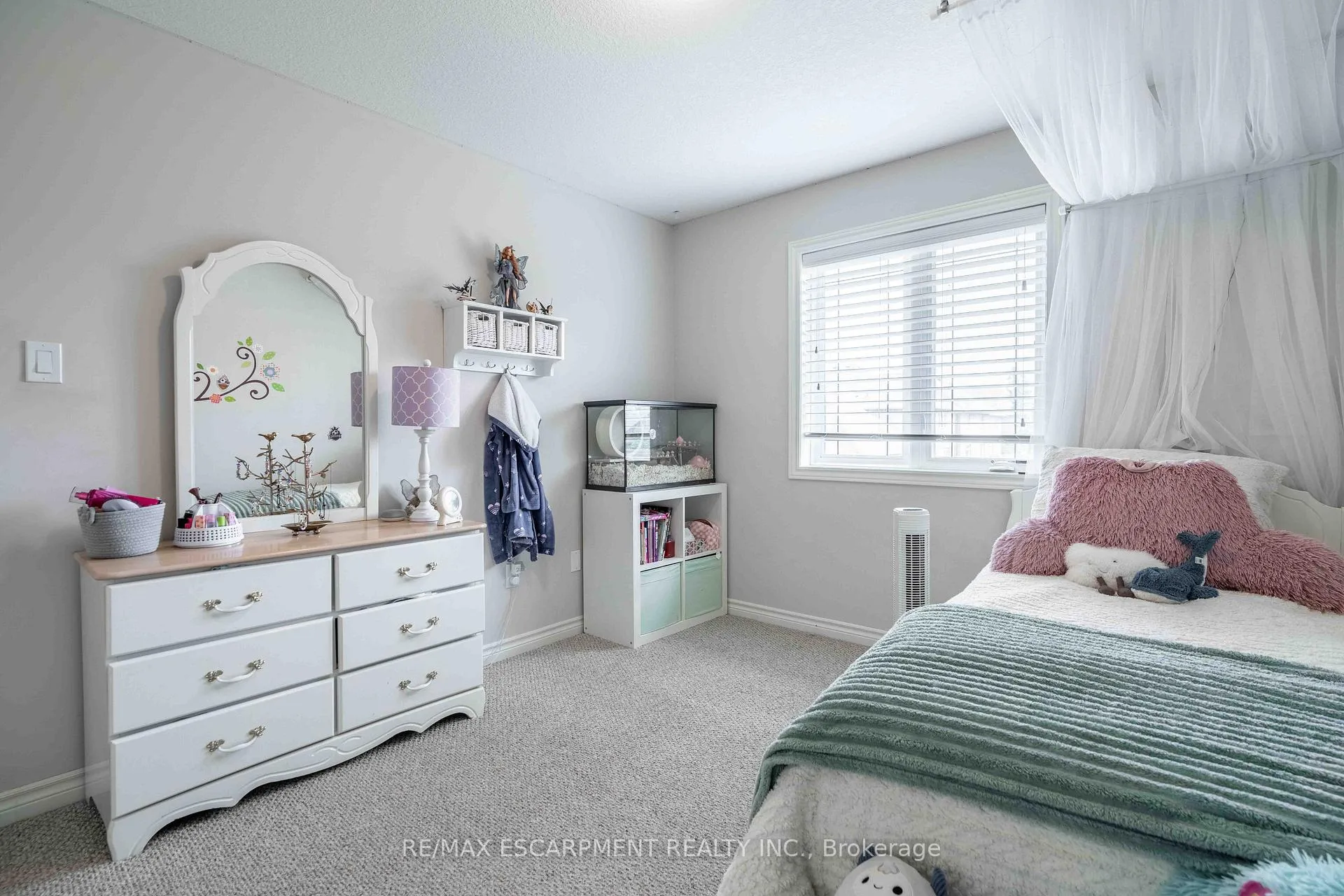 Photo 24 of 27 Purnell Drive, Hamilton, Gilbert — HOMEH