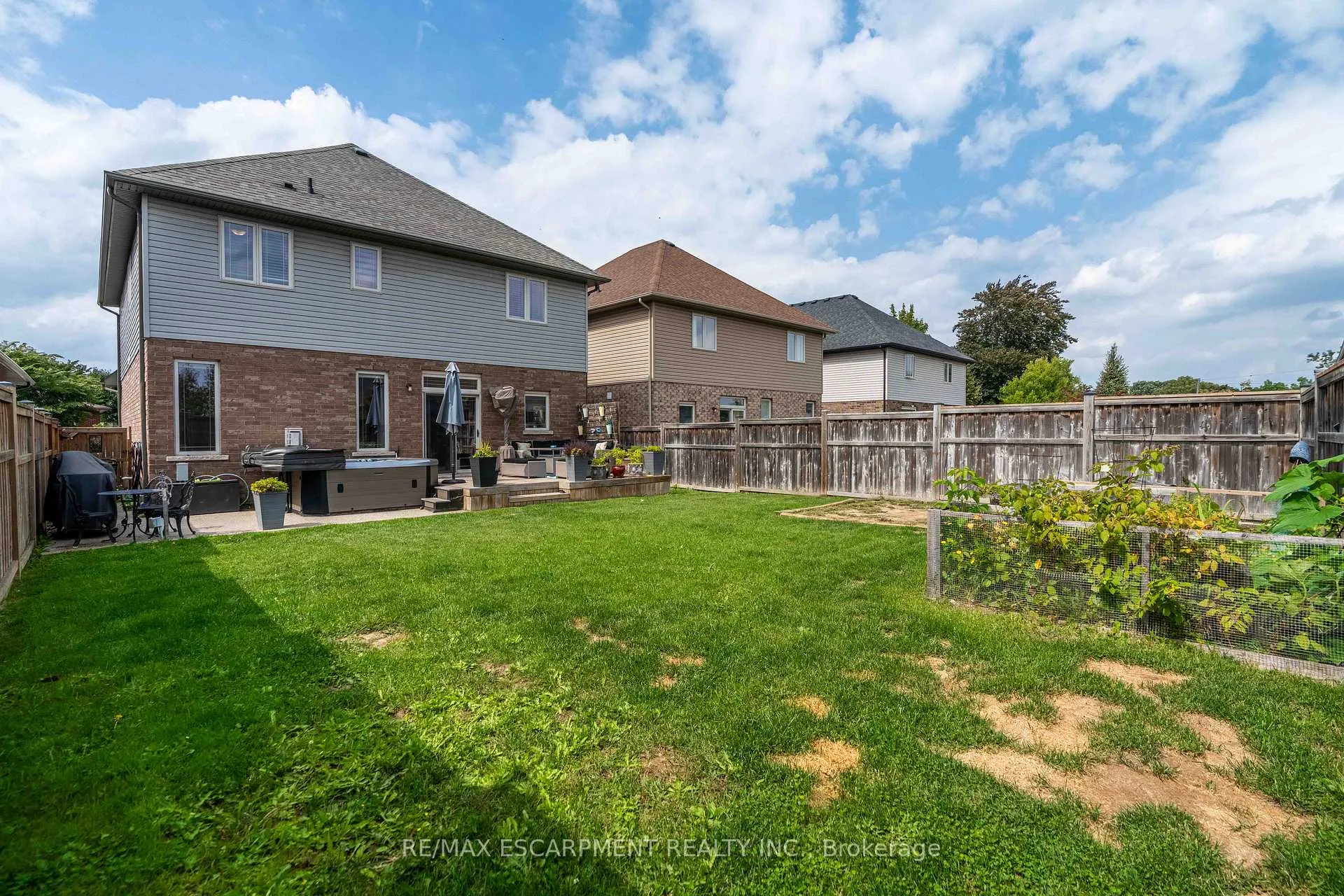 Photo 29 of 27 Purnell Drive, Hamilton, Gilbert — HOMEH