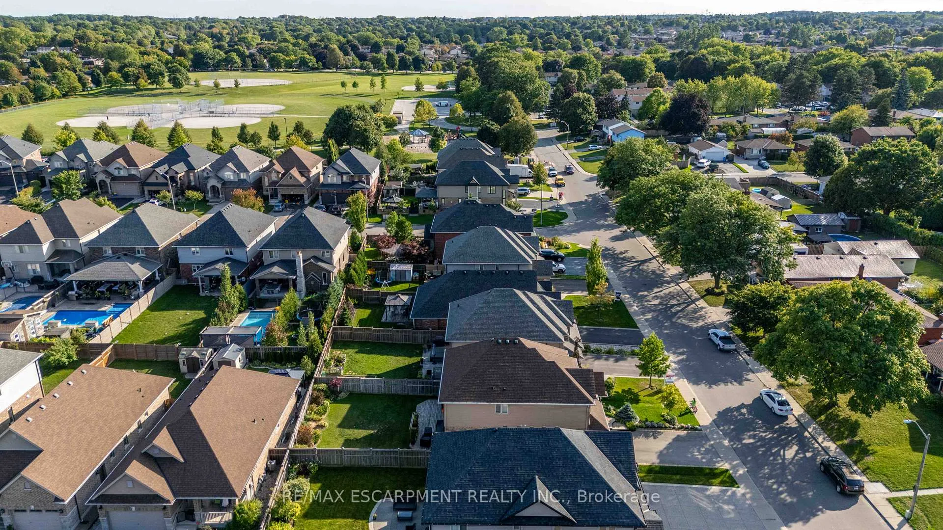 Photo 33 of 27 Purnell Drive, Hamilton, Gilbert — HOMEH