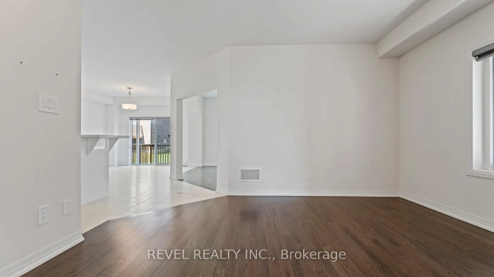 Photo 5 of 55 Hitchman Street, Brant, Paris — HOMEH