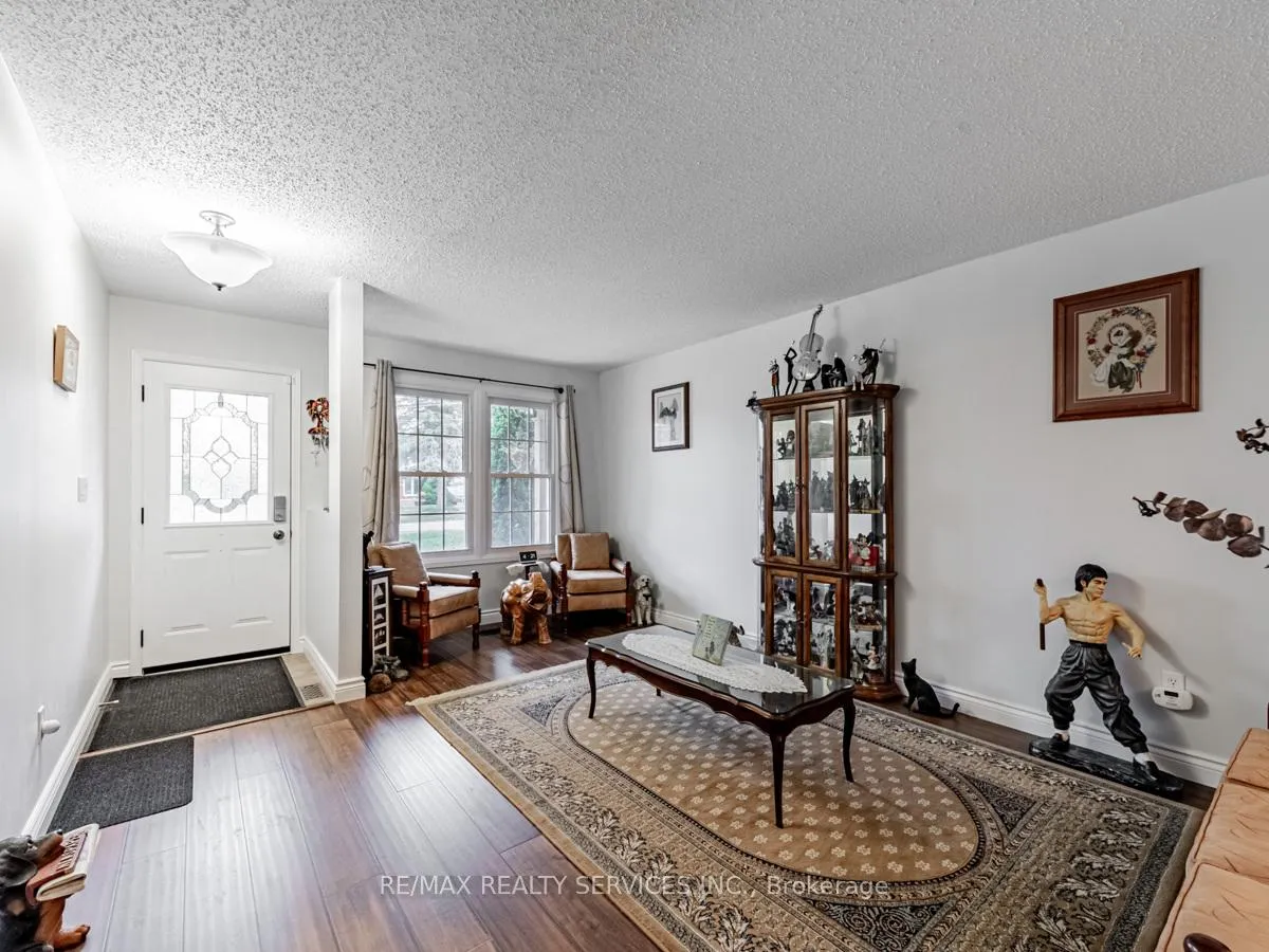 Photo 6 of 410 Sunset Boulevard, Clarington, Newcastle — HOMEH