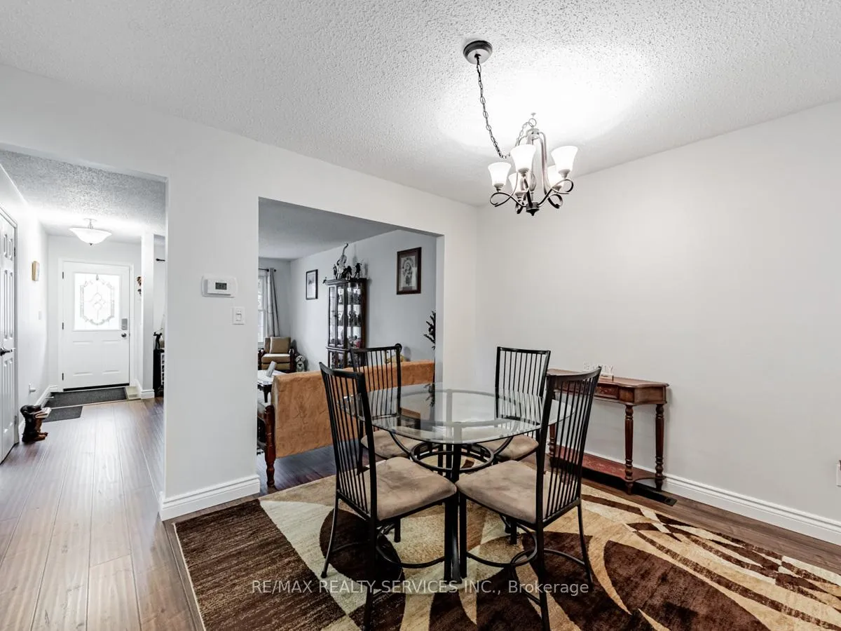 Photo 8 of 410 Sunset Boulevard, Clarington, Newcastle — HOMEH