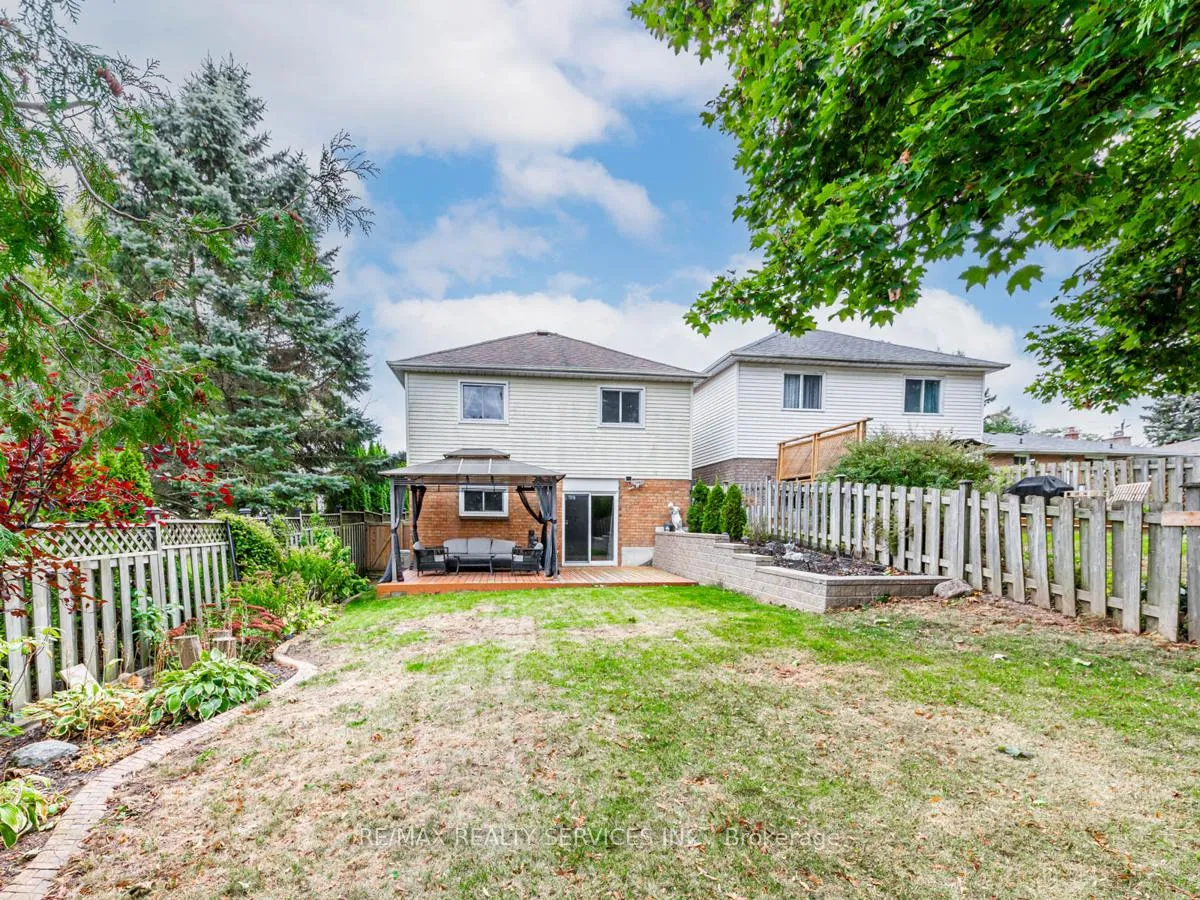 Photo 17 of 410 Sunset Boulevard, Clarington, Newcastle — HOMEH