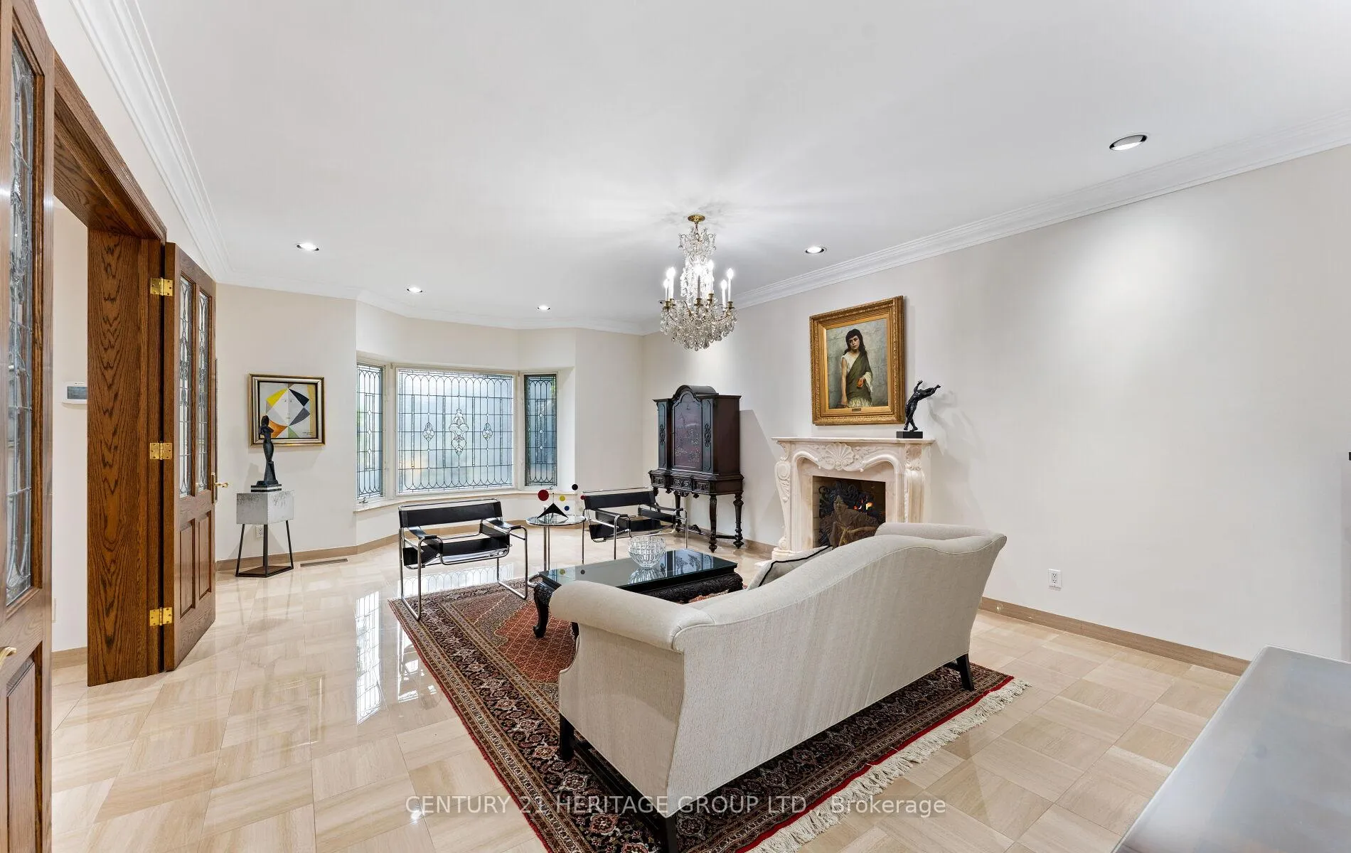 Photo 9 of 150 Collard Drive, King, King City — HOMEH