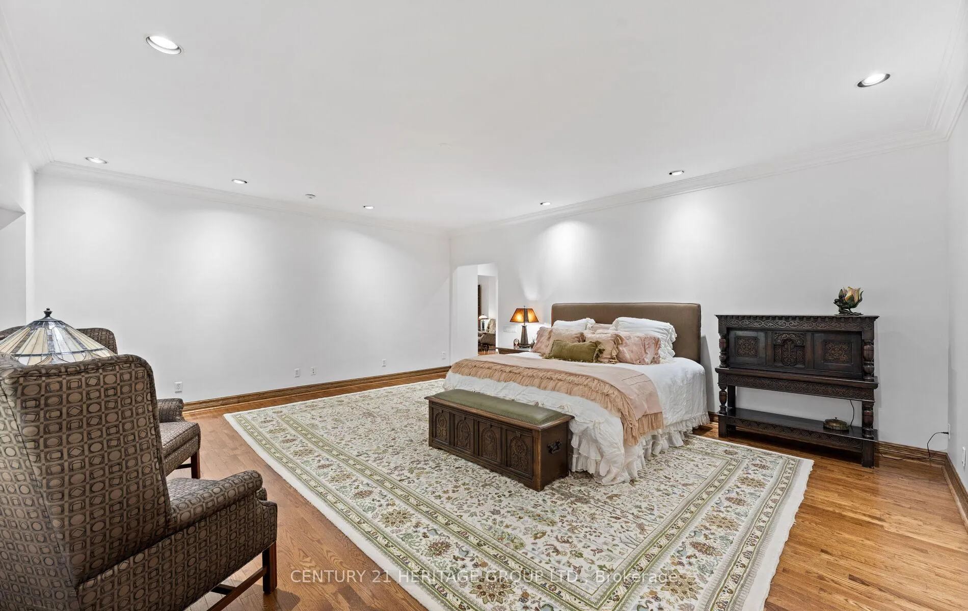Photo 18 of 150 Collard Drive, King, King City — HOMEH