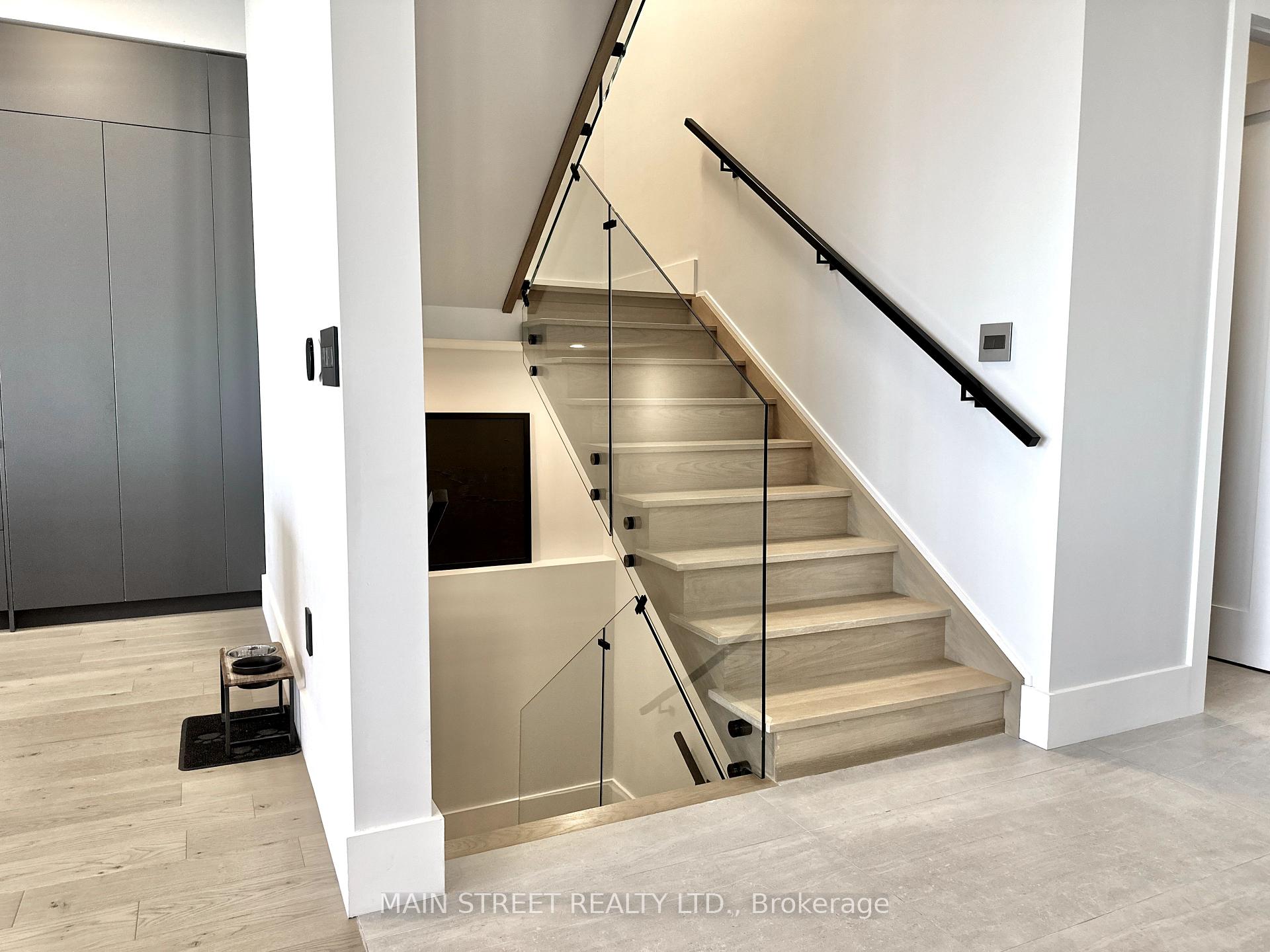 Photo 8 of 391 Codrington Street, Barrie, Codrington — HOMEH