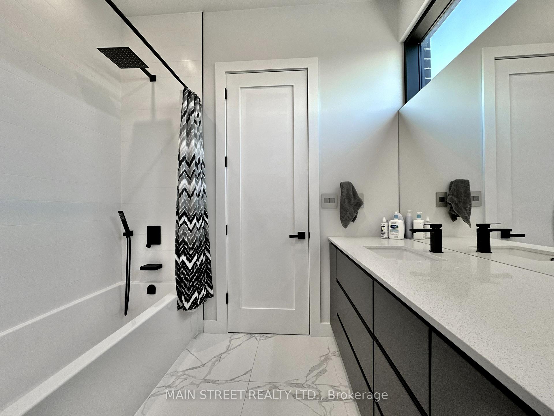 Photo 34 of 391 Codrington Street, Barrie, Codrington — HOMEH